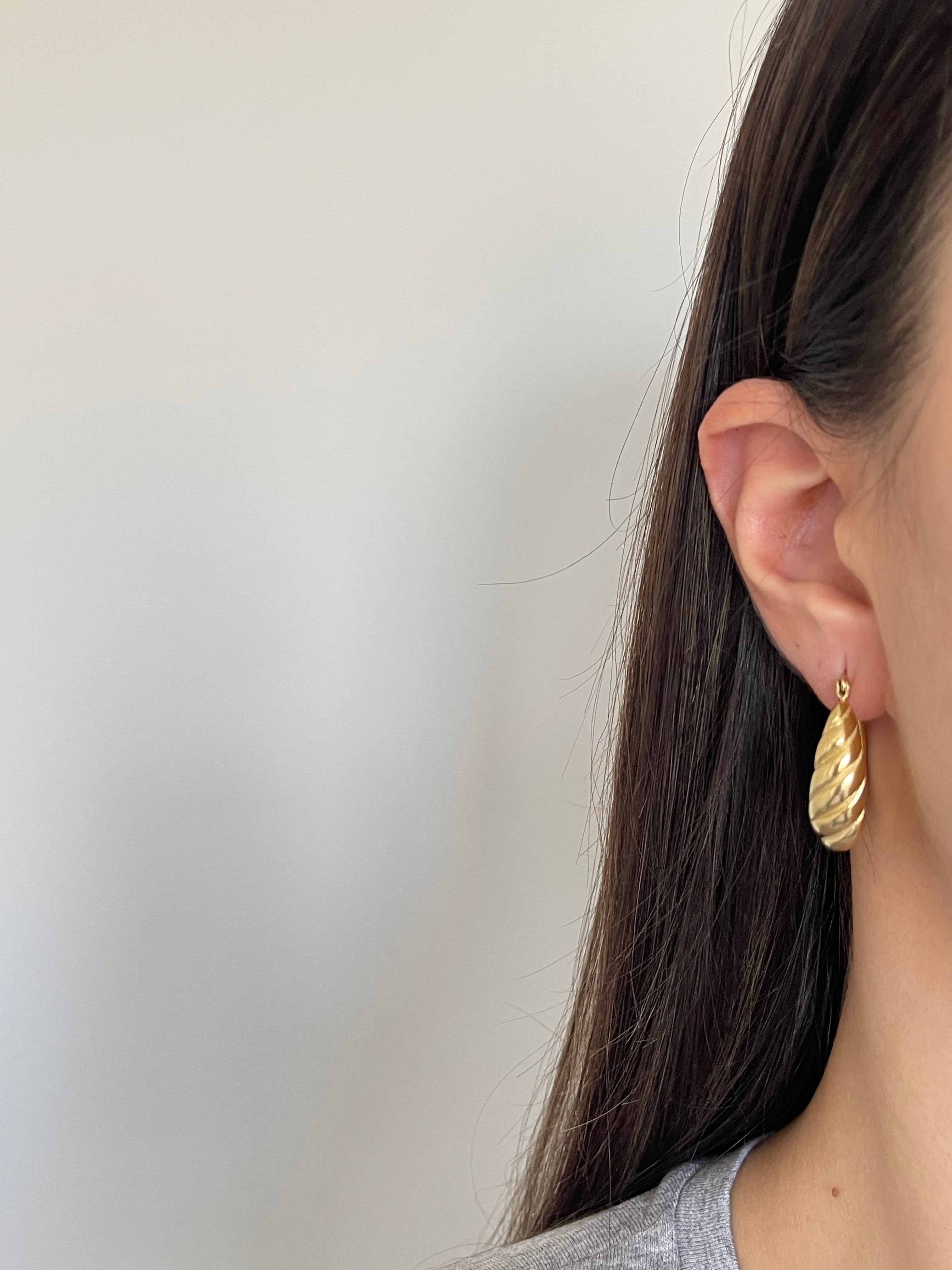 Çelik vintage oval küpe