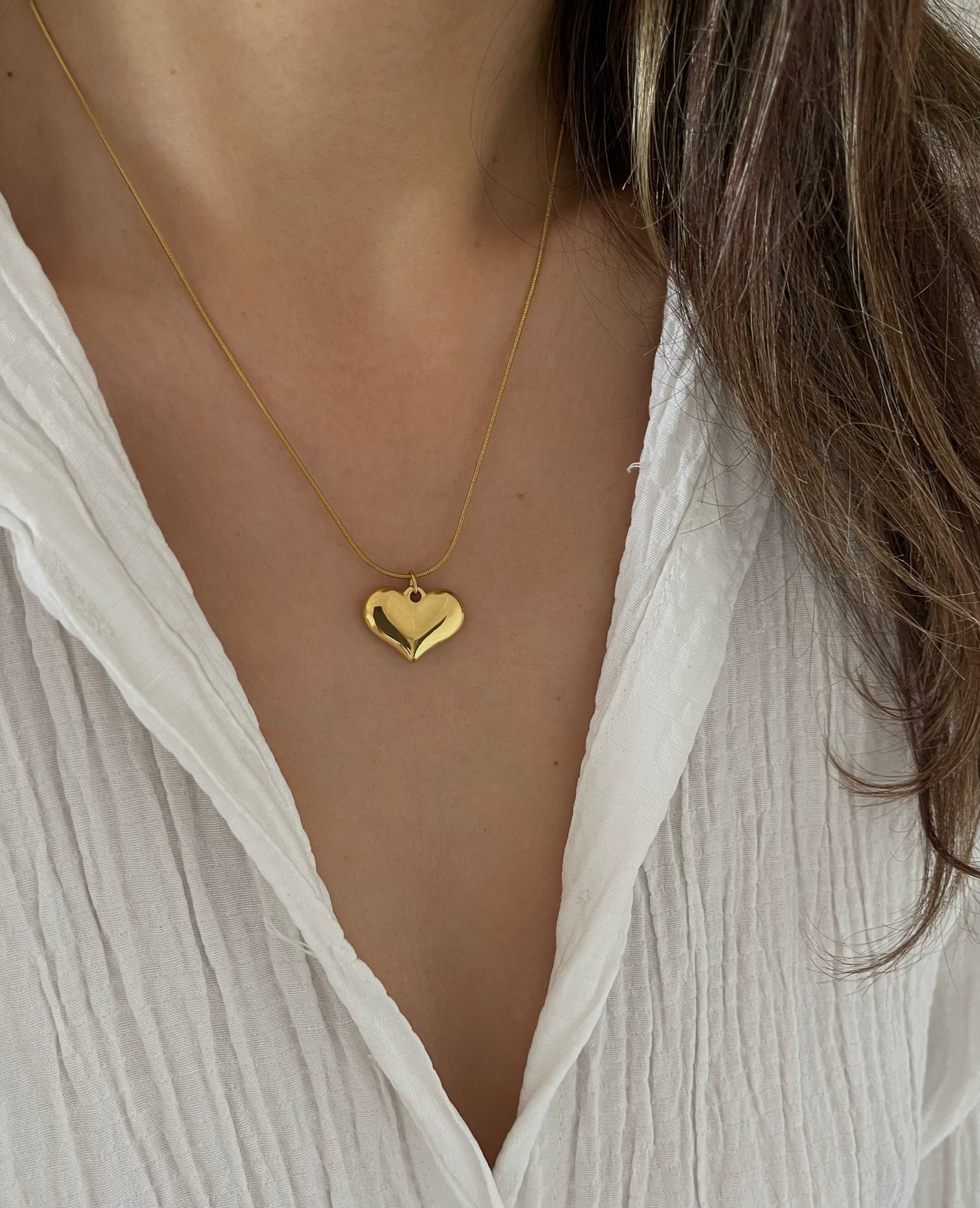 Çelik yatay kalp kolye