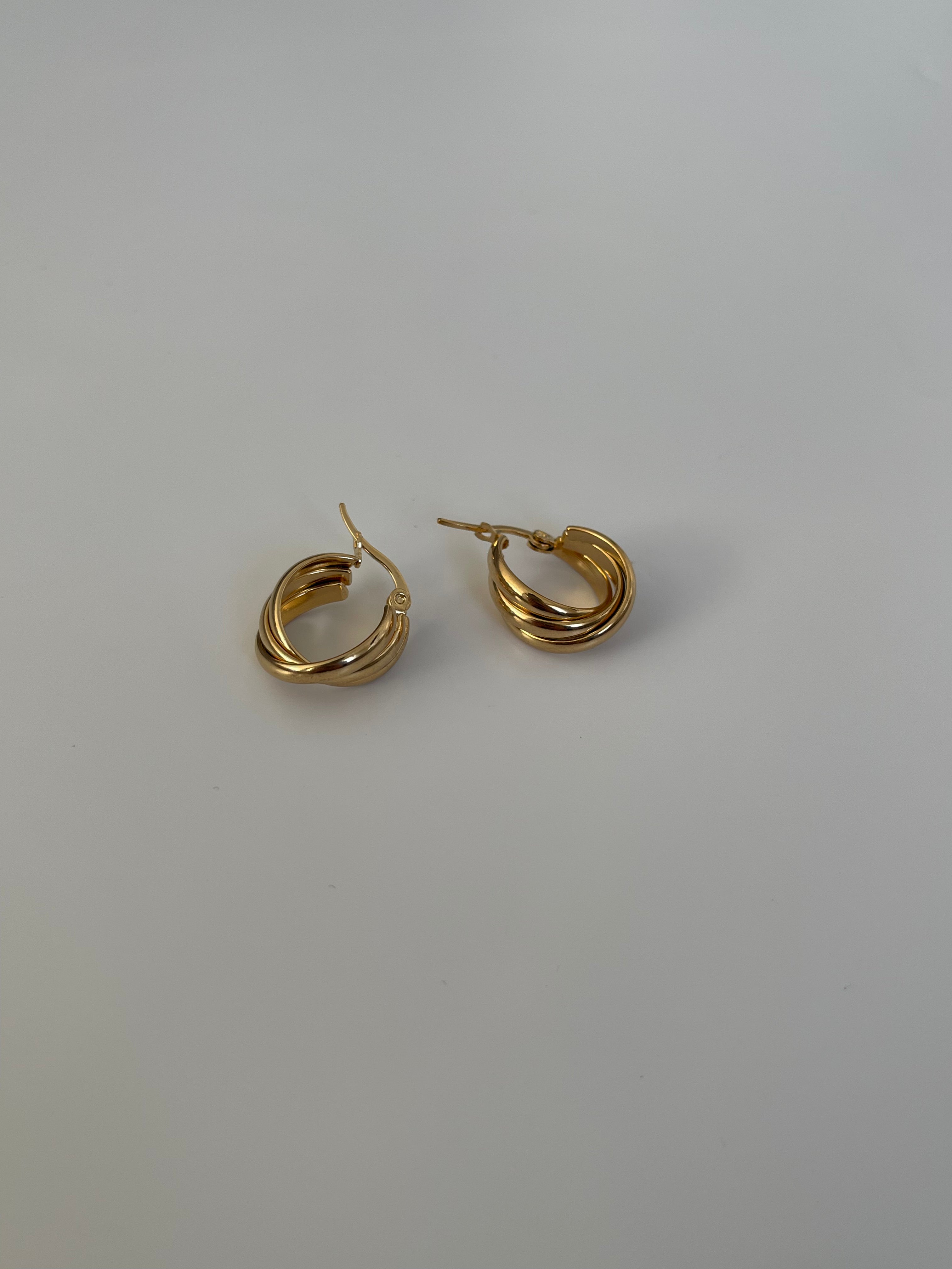 Çelik triple sarmal küpe