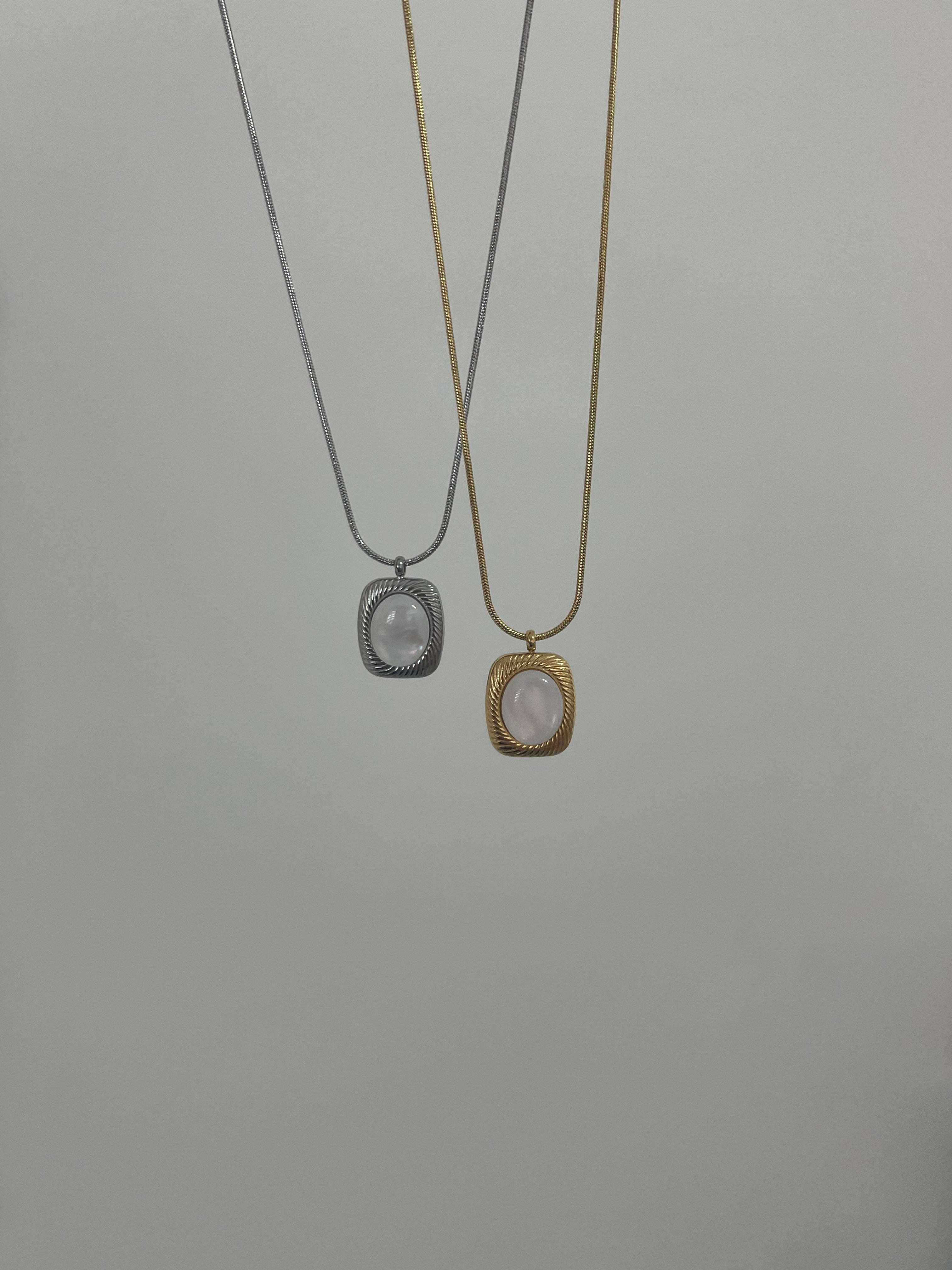 Çelik sedefli vintage desen kolye