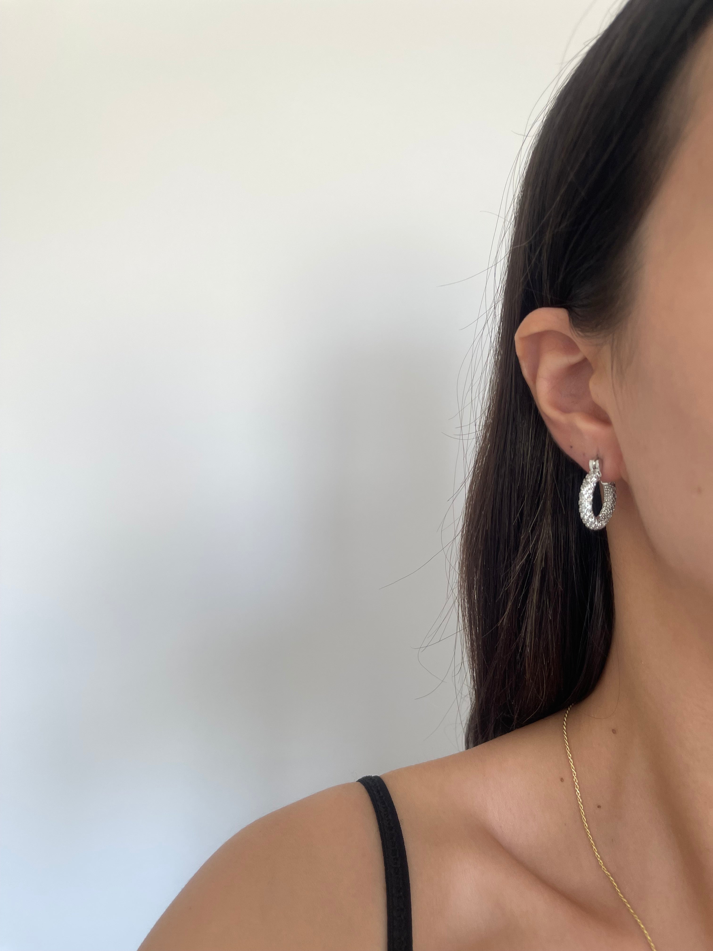 Zirkon taşlı halka küpe