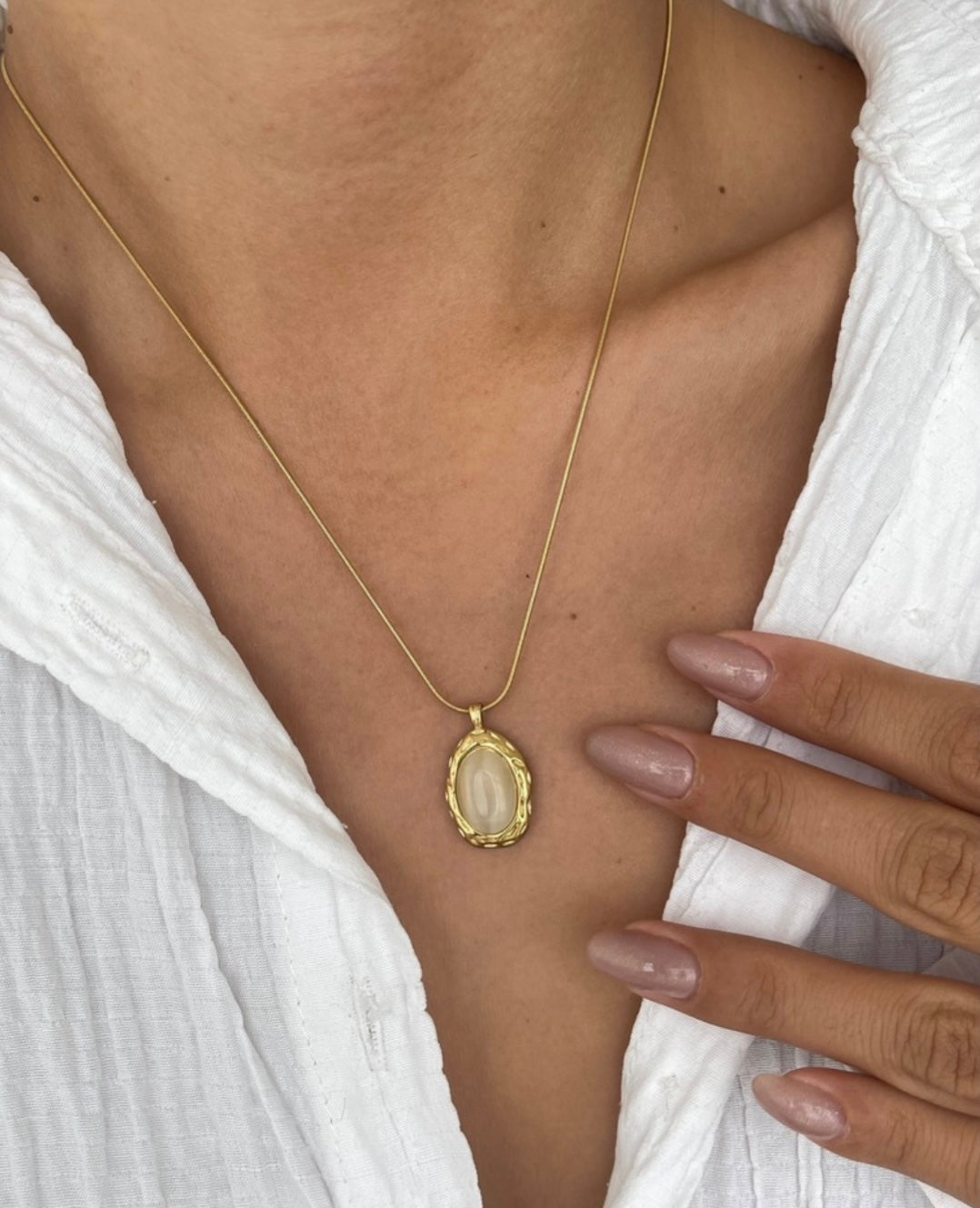 Çelik sedefli vintage kolye