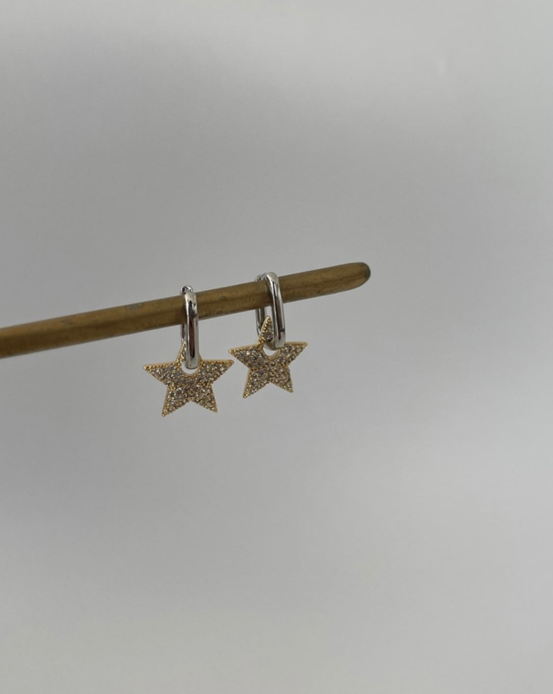 Taşlı mix yıldız küpe