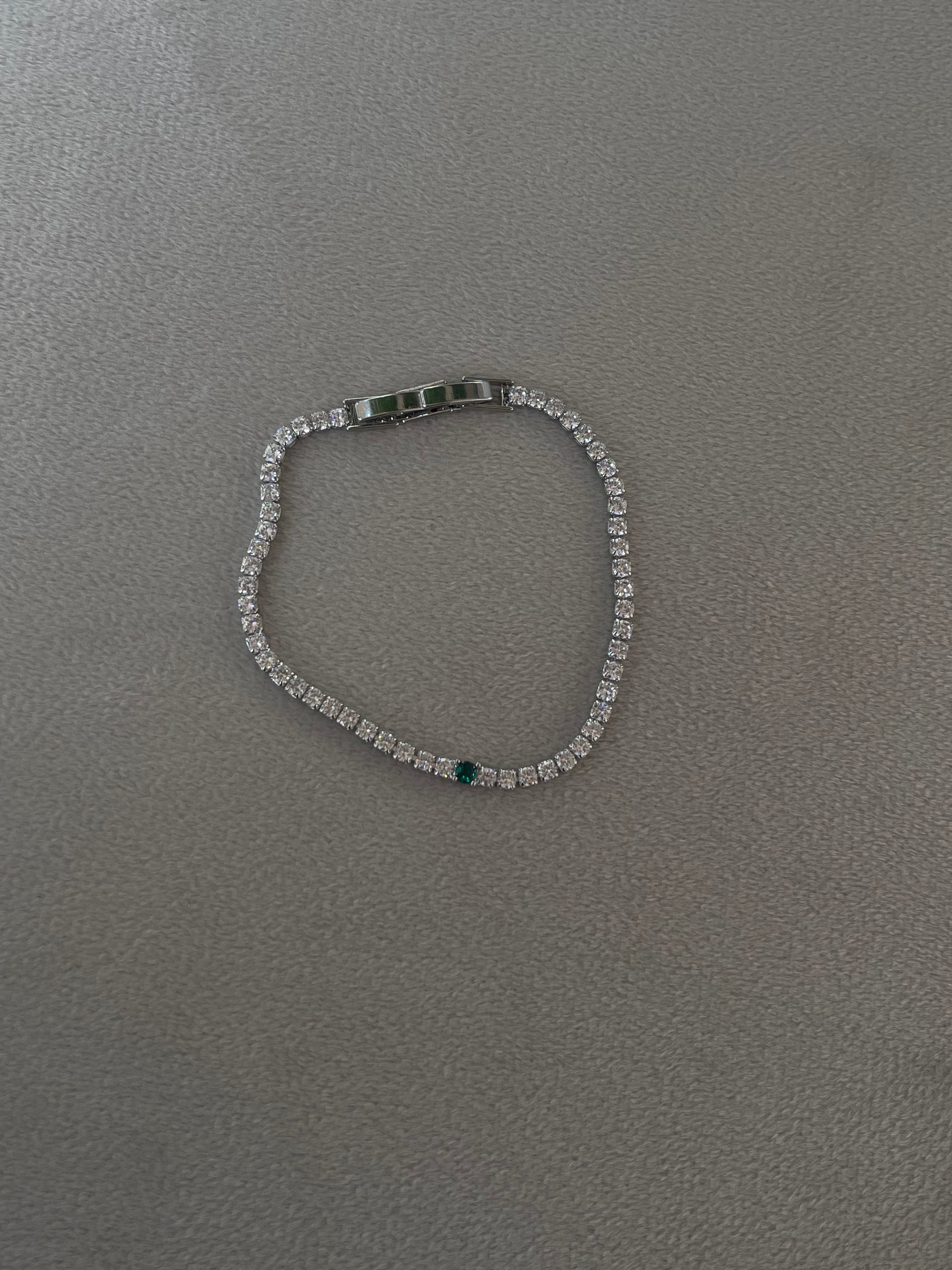 Yeşil taş detay su yolu bileklik