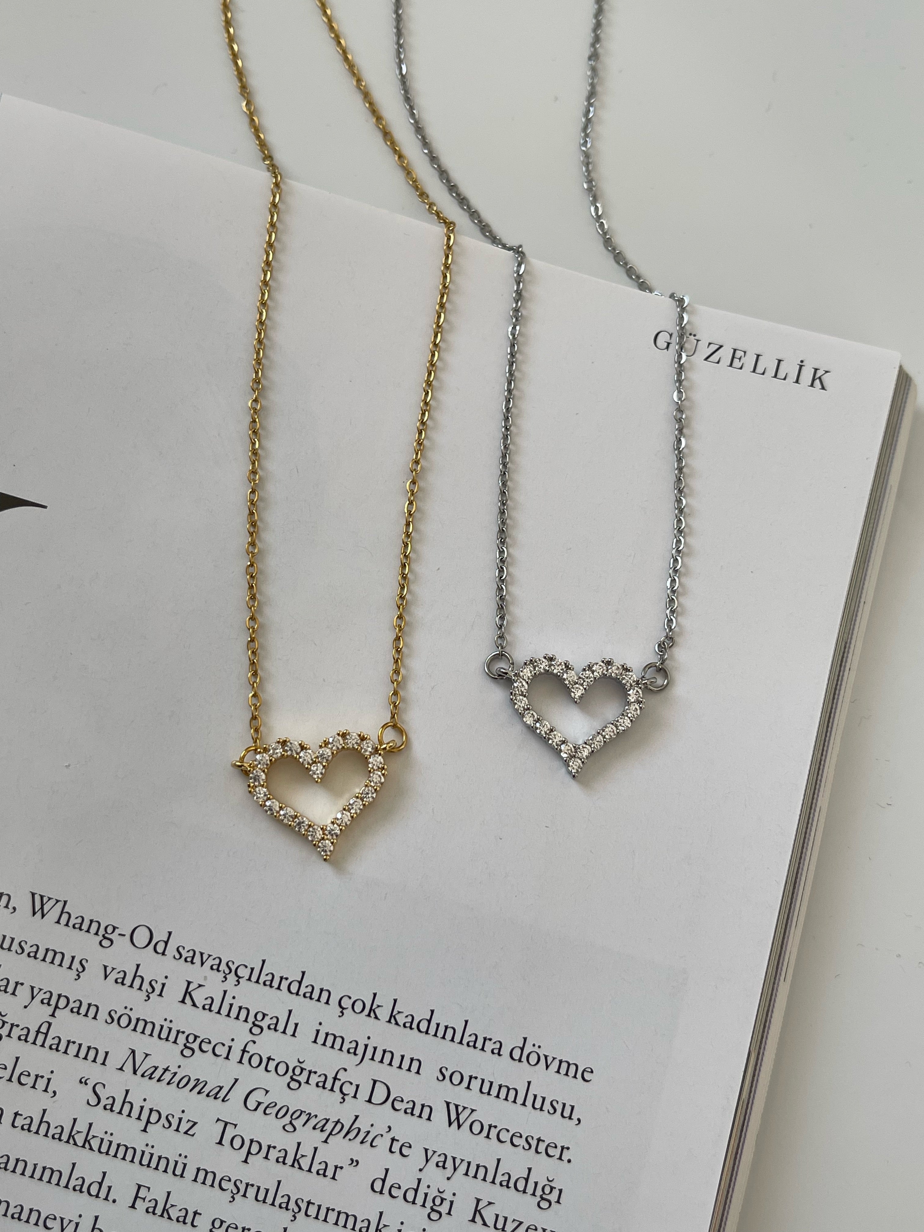 Çelik zirkon taşlı kalp kolye
