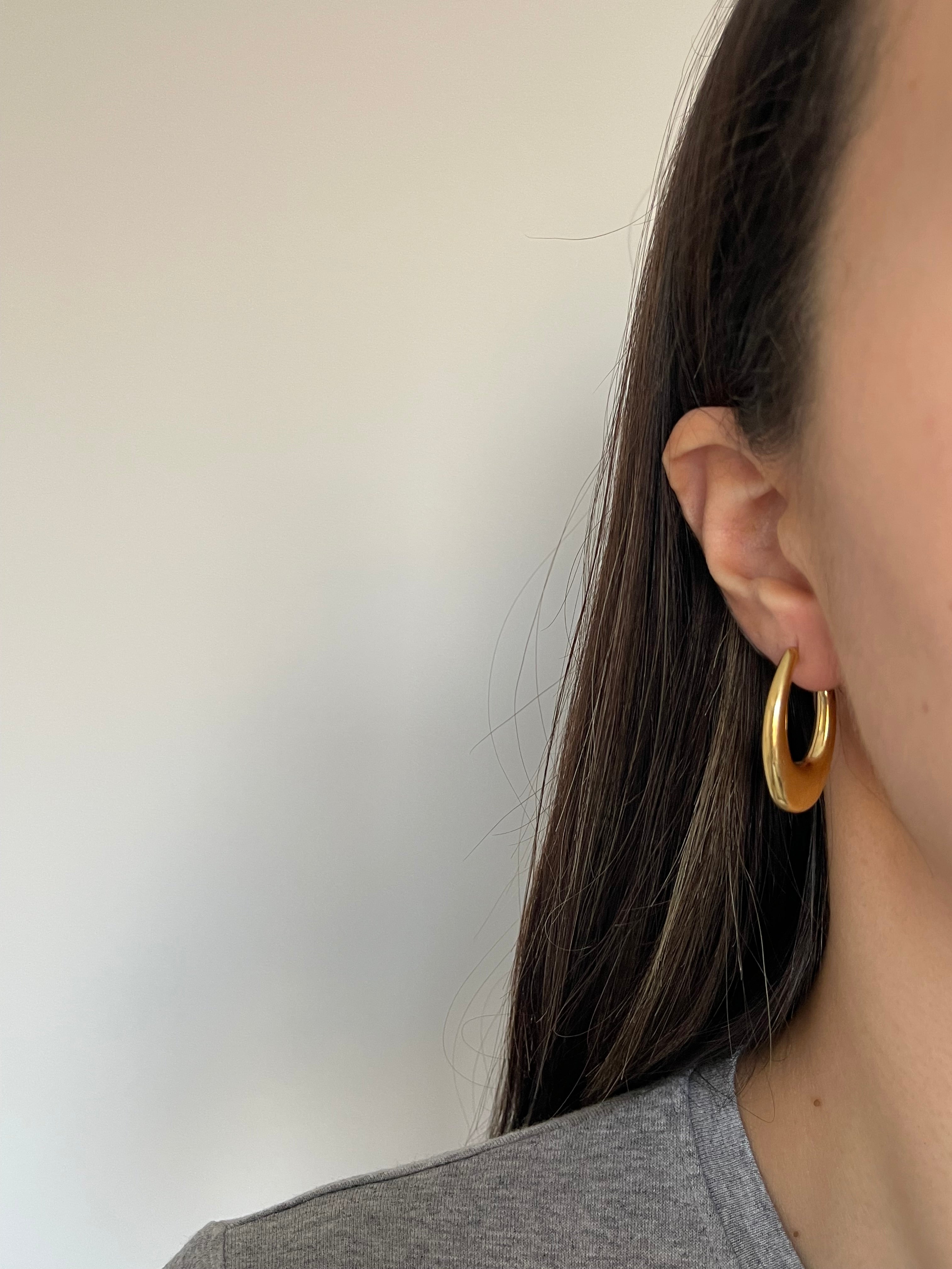 Çelik yarım oval küpe