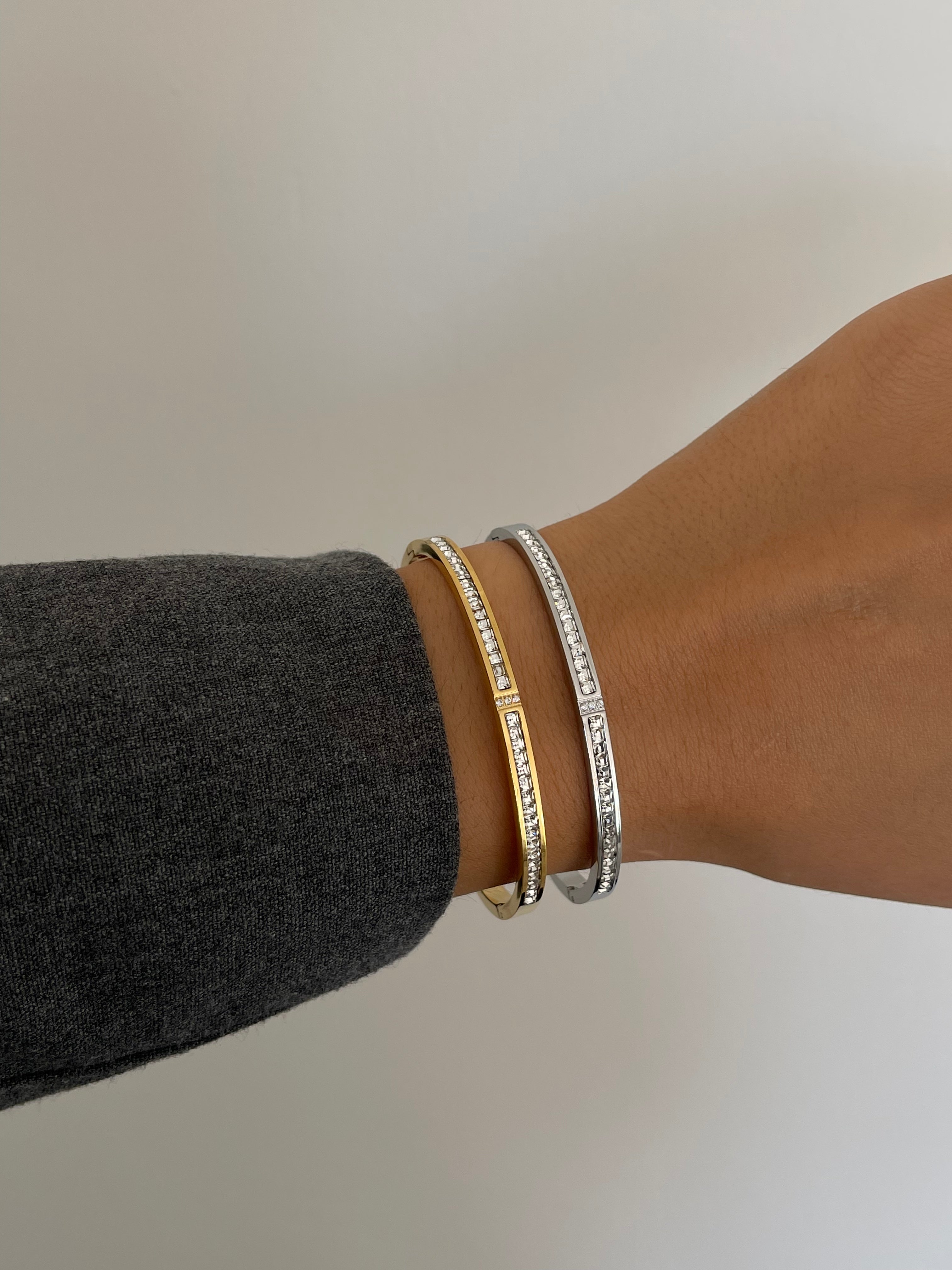 Çelik su yolu kelepçe