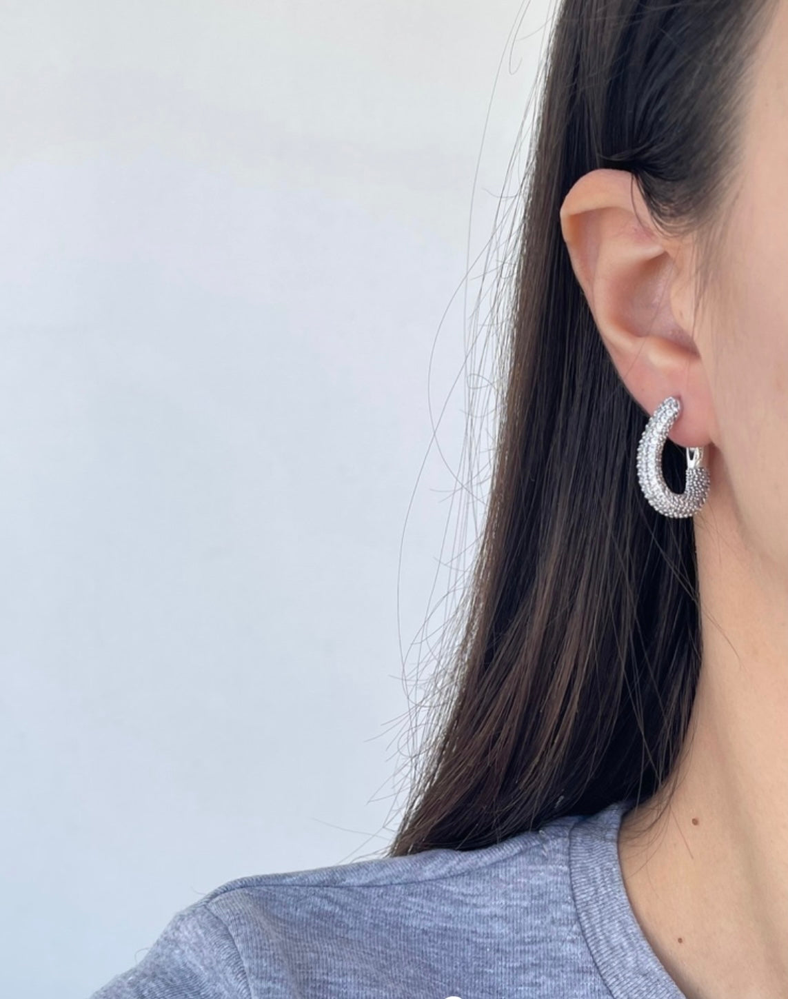 Zirkon taşlı marka küpe