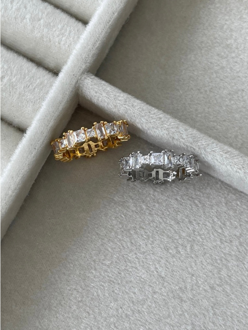 Karma taşlı yüzük