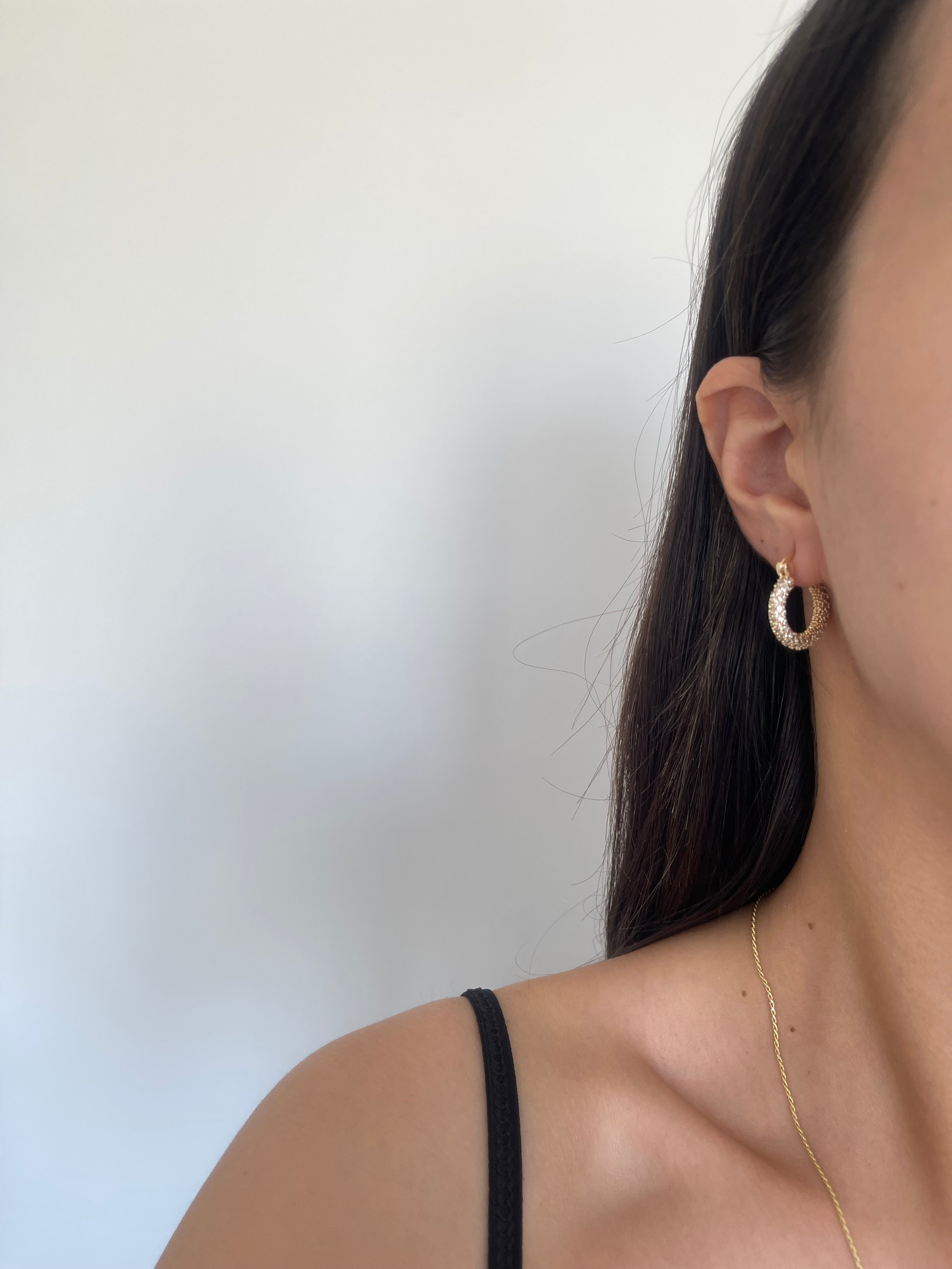 Zirkon taşlı halka küpe