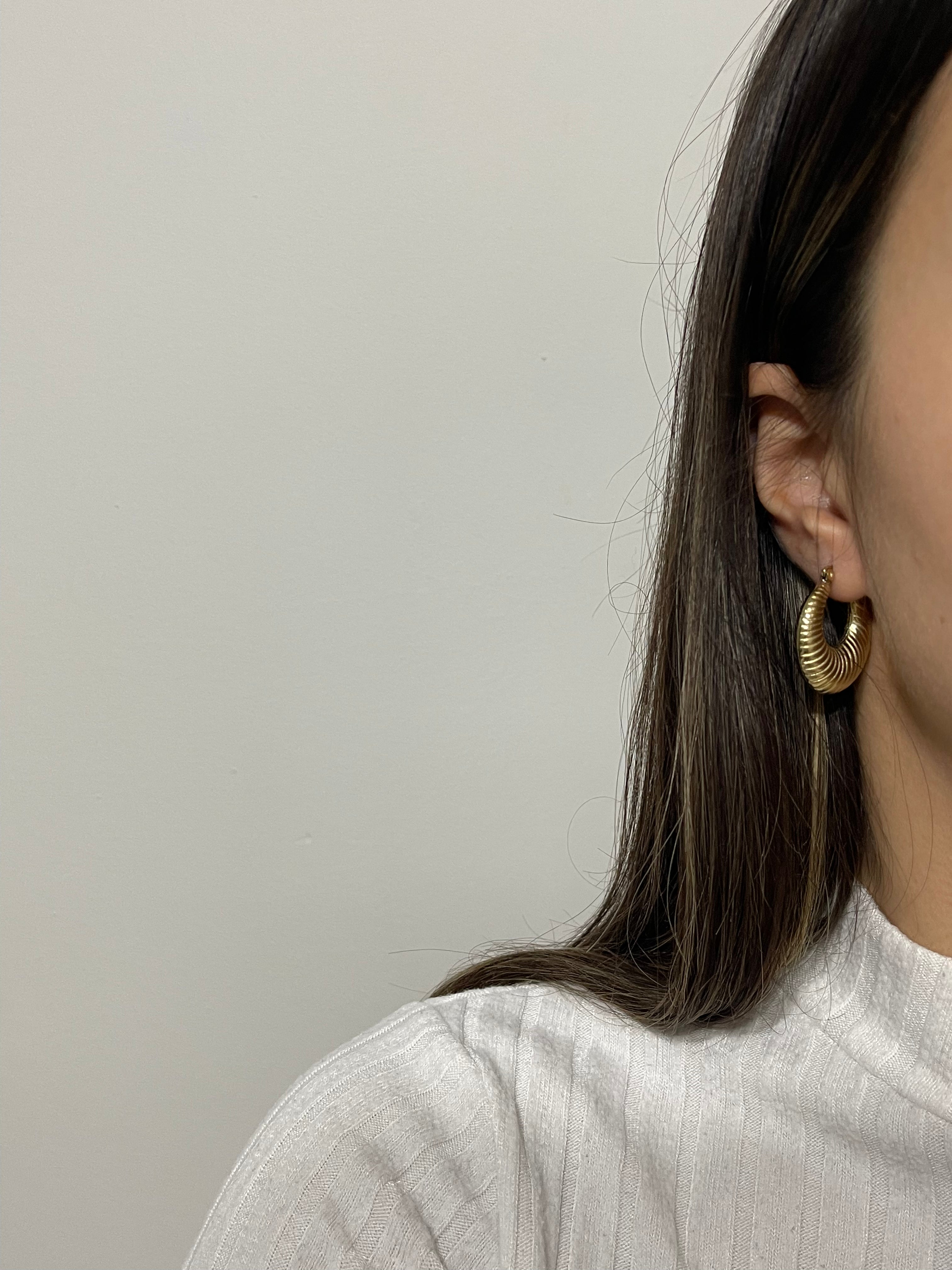 Çelik vintage kalın halka küpe