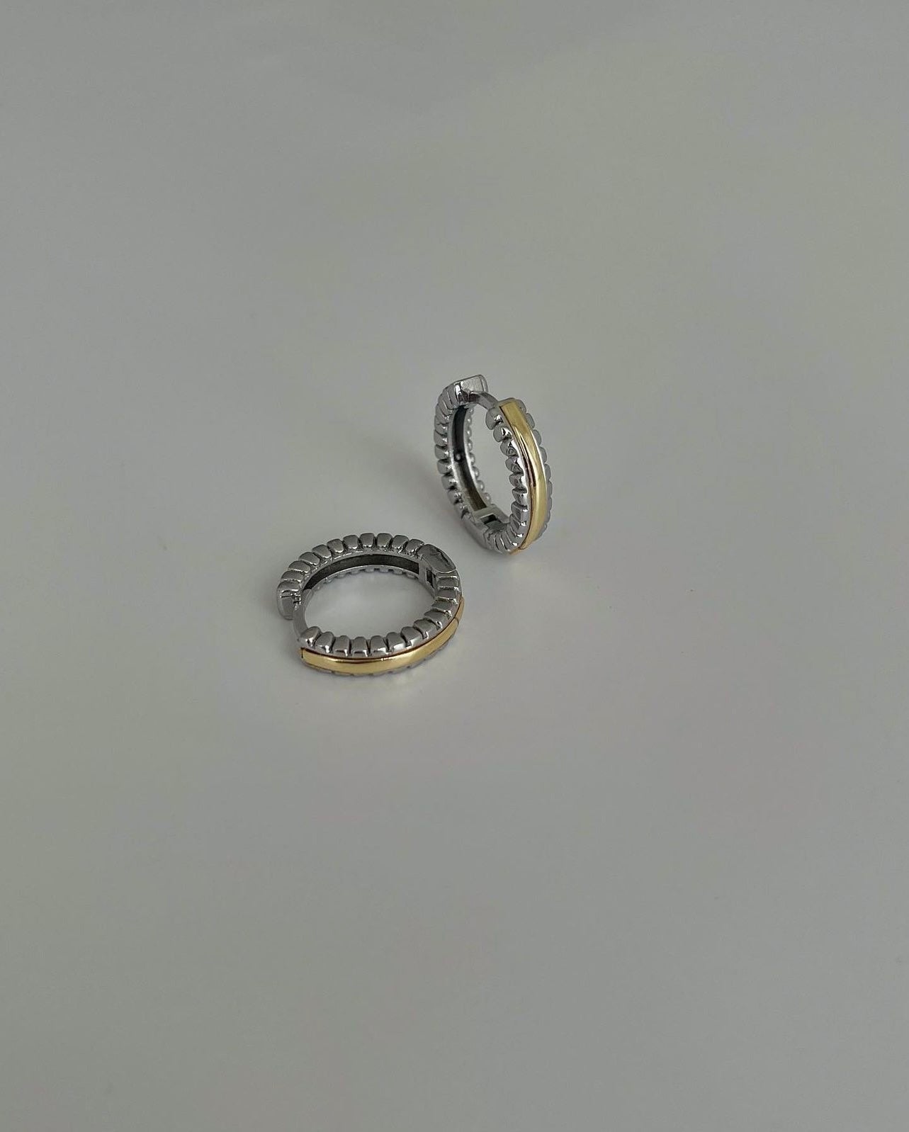 Gold & silver mix halka küpe