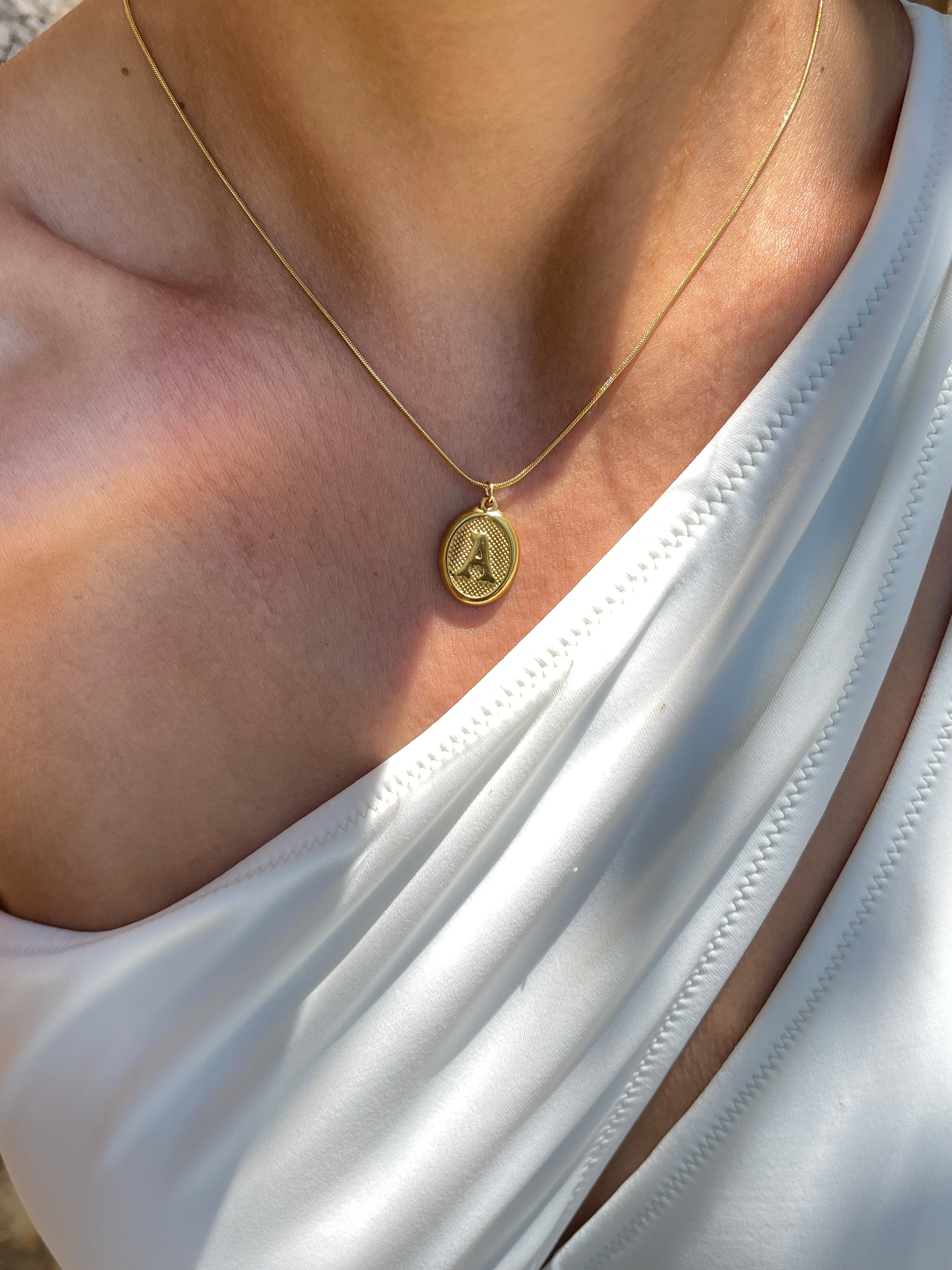 Çelik plaka harf kolye