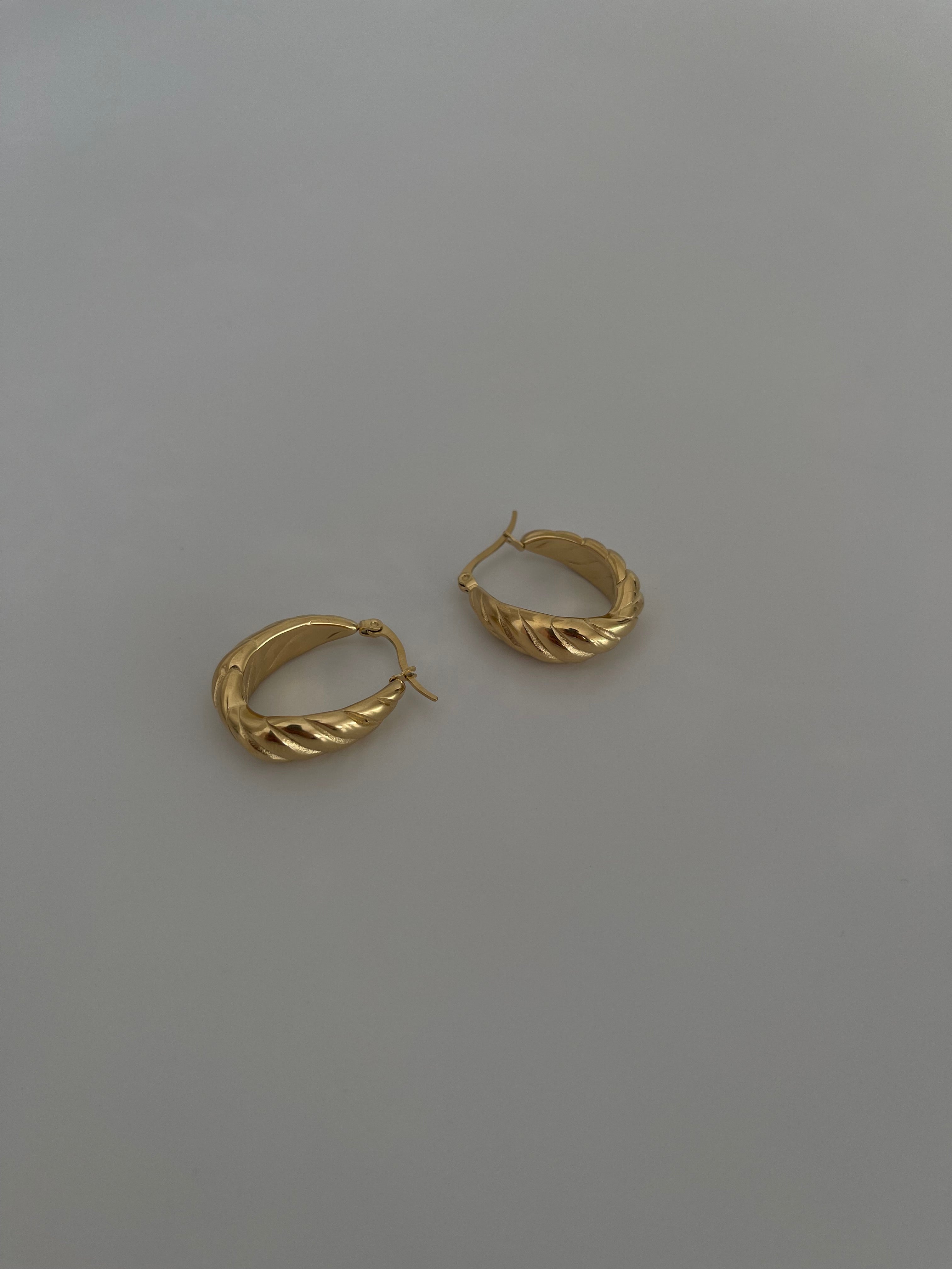 Çelik vintage oval küpe