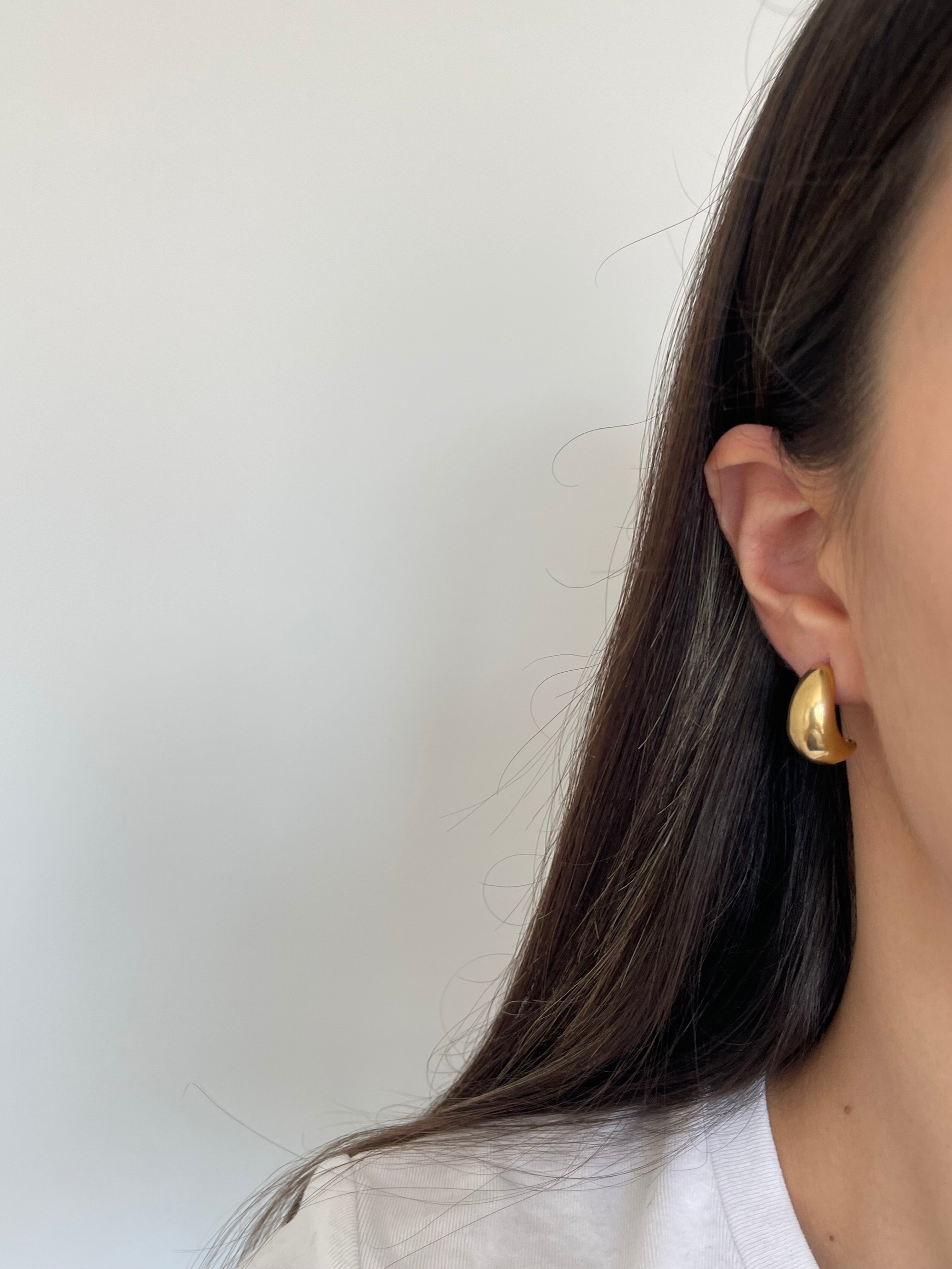 Çelik yarım volüm küpe