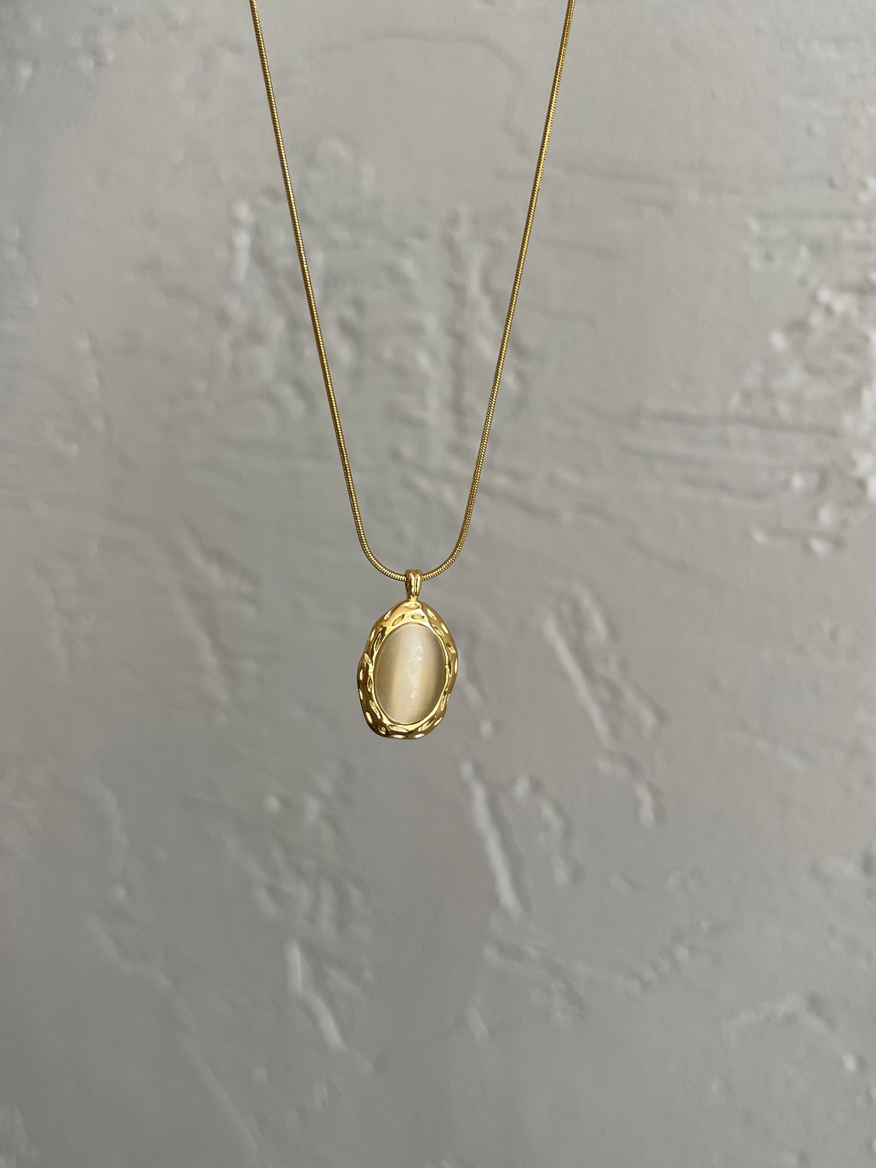 Çelik sedefli vintage kolye