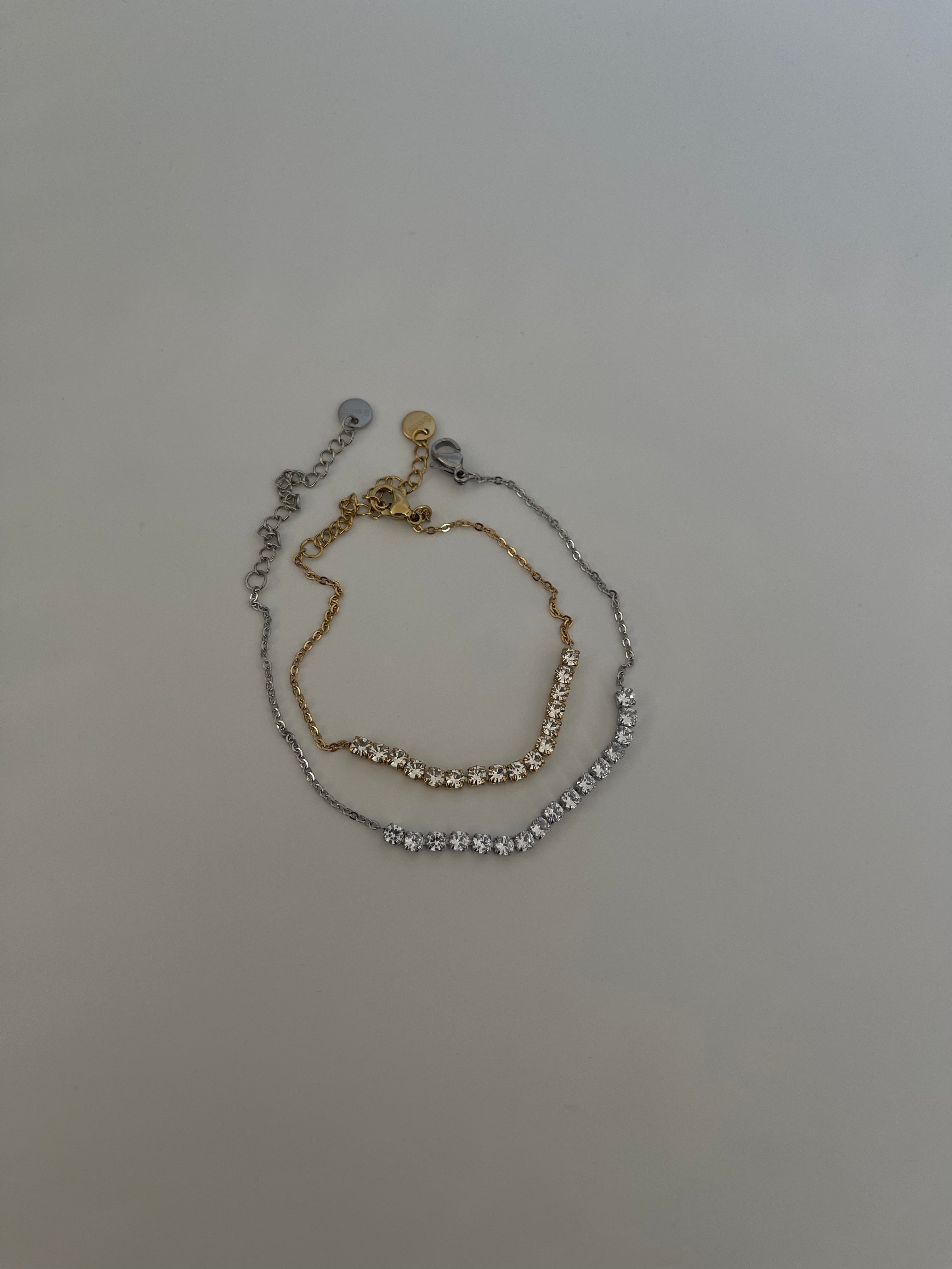 Çelik ortası taşlı bileklik