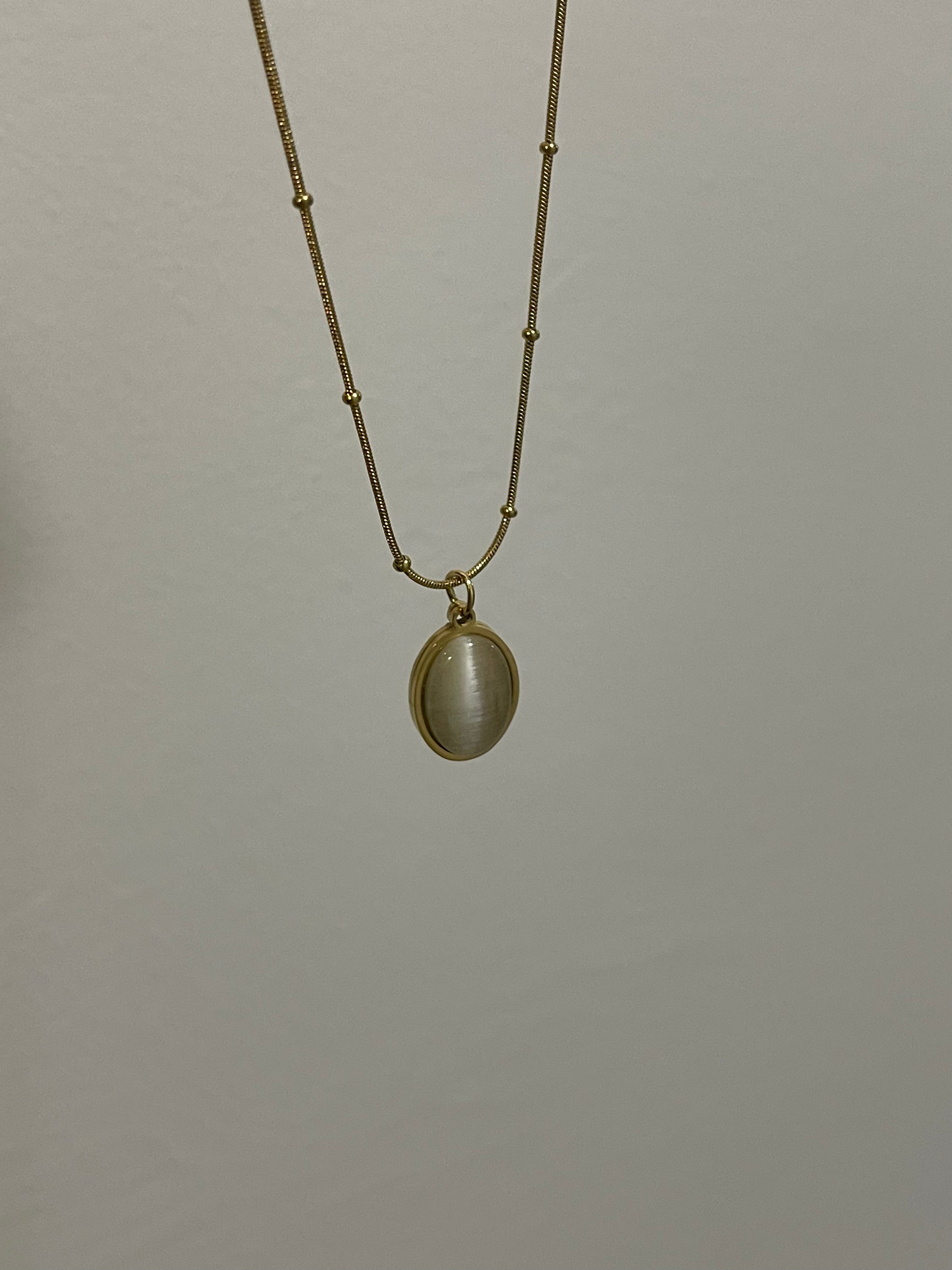 Çelik oval taş kolye