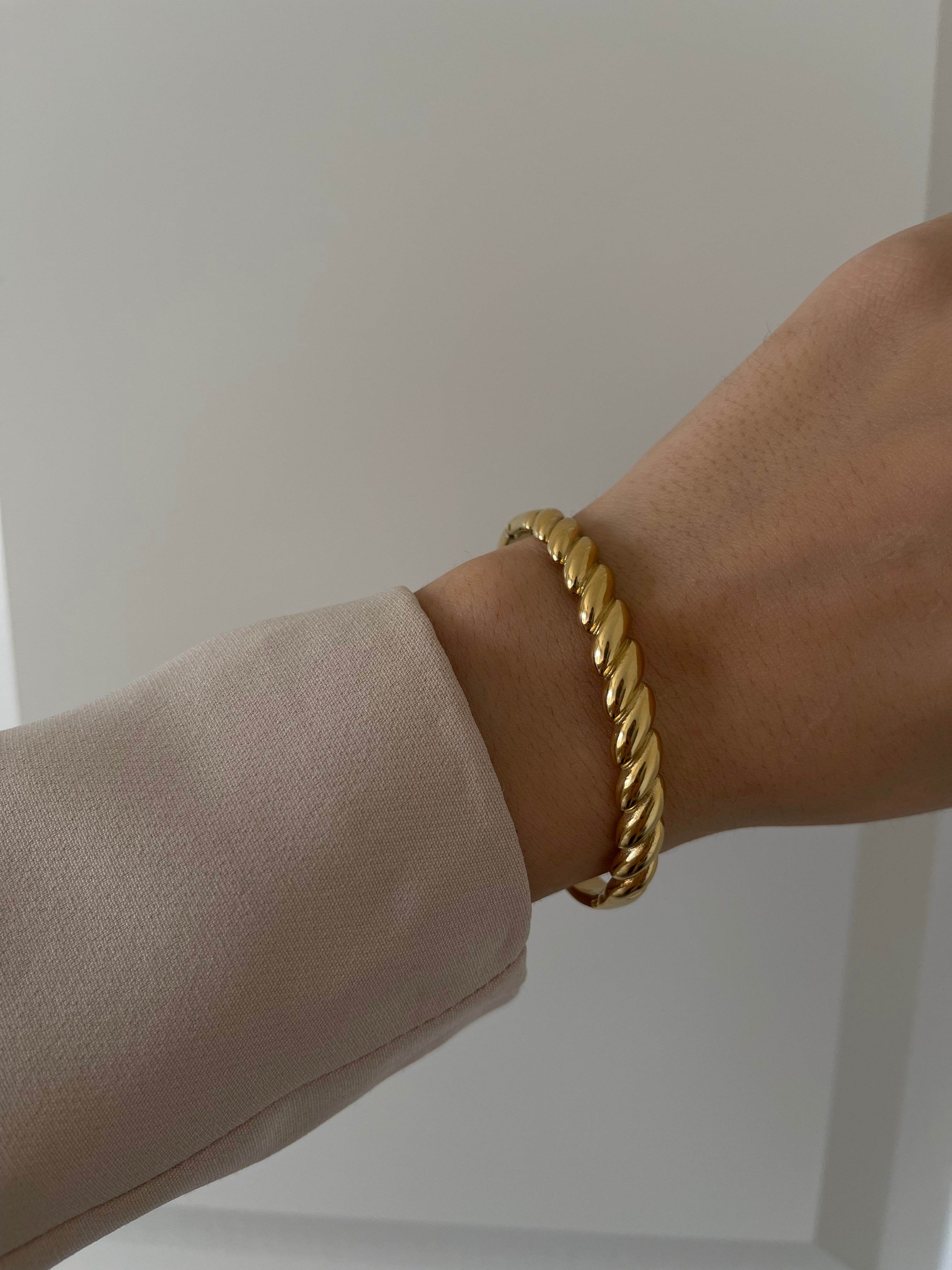 Çelik burgu kelepçe