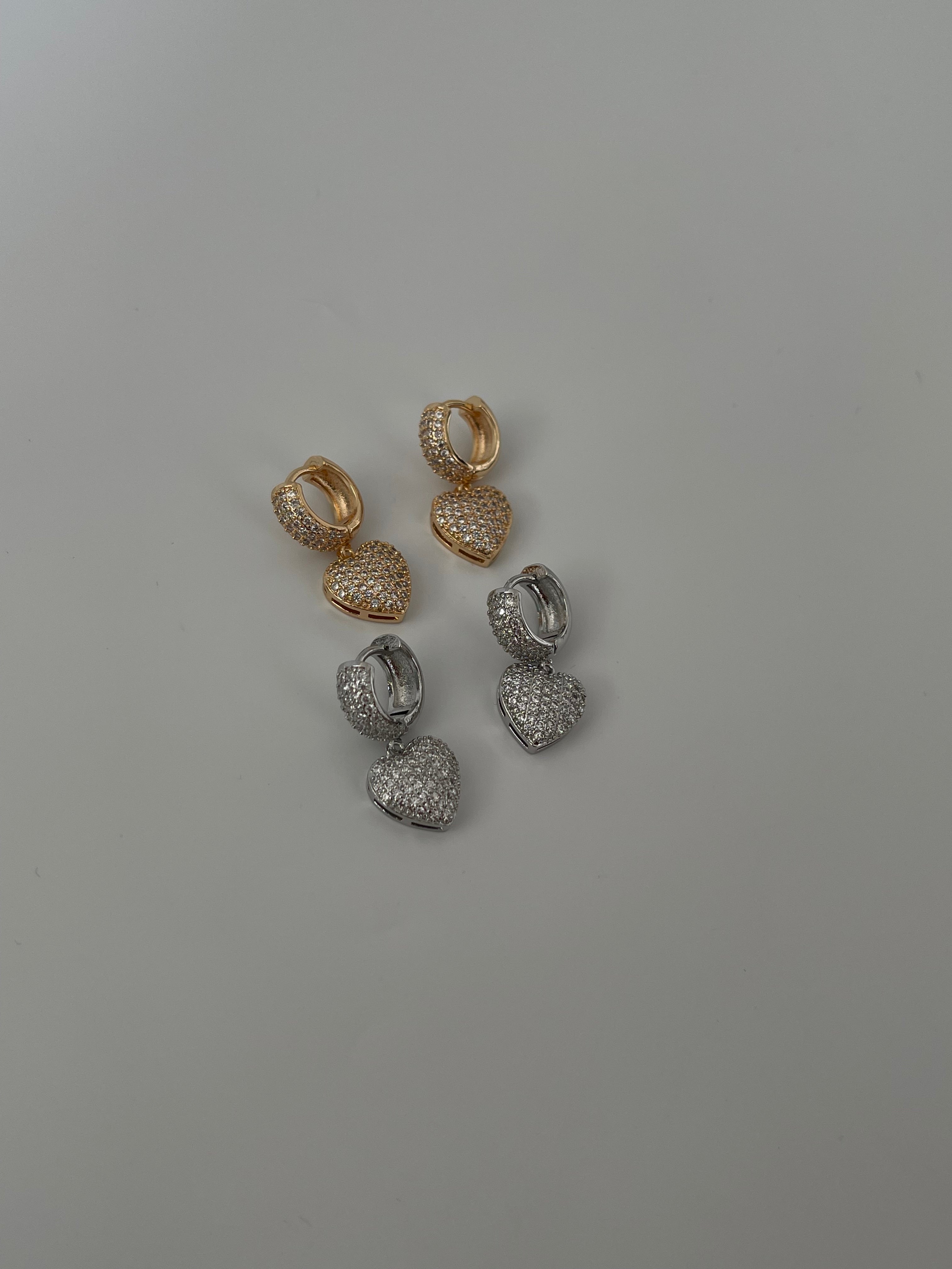 Full zirkon taşlı kalp küpe