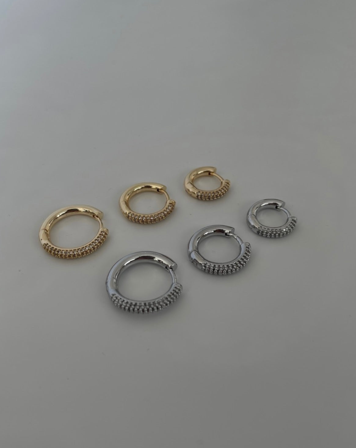 3’lü set taşlı halka küpe