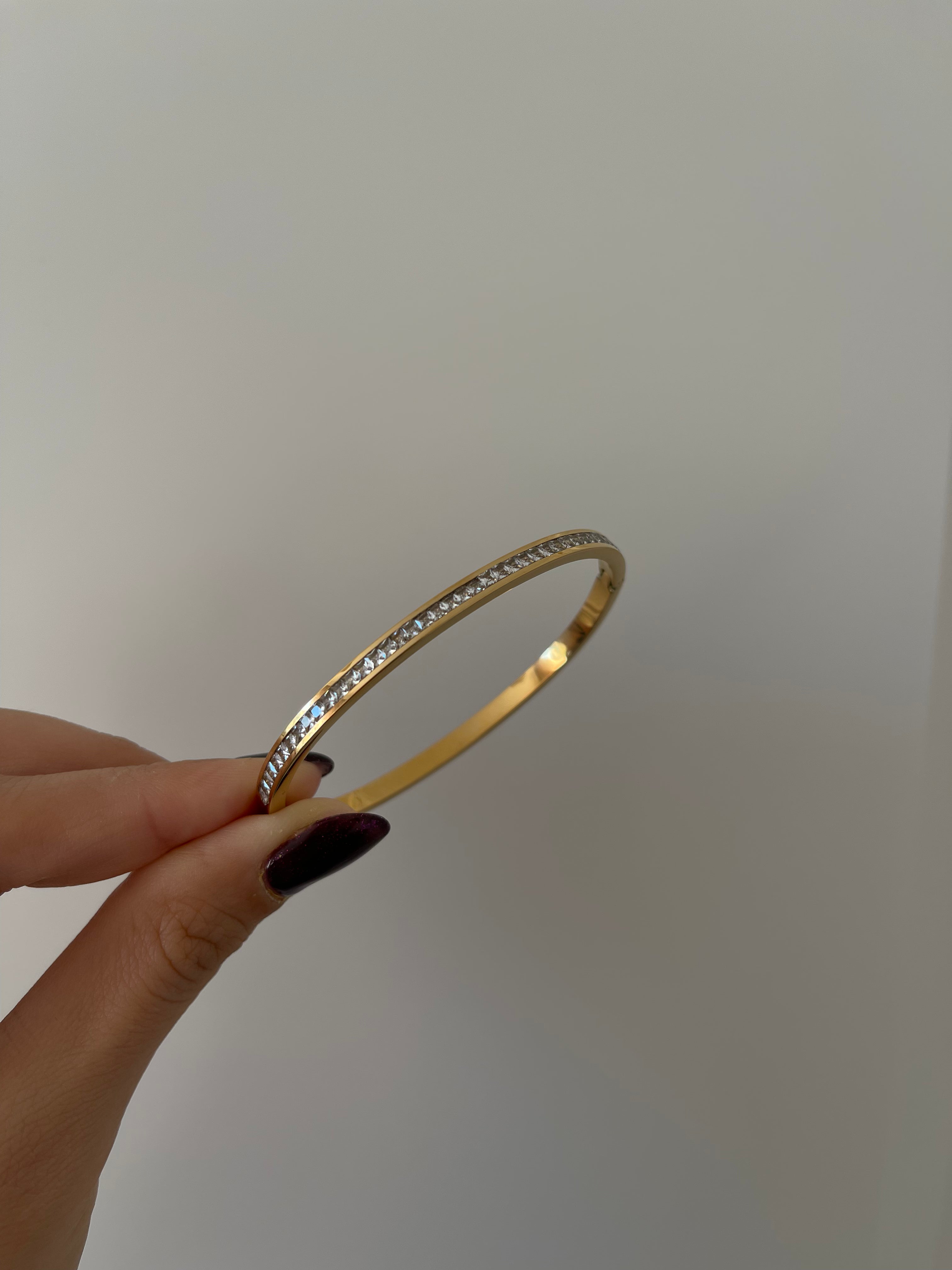 Çelik su yolu kelepçe