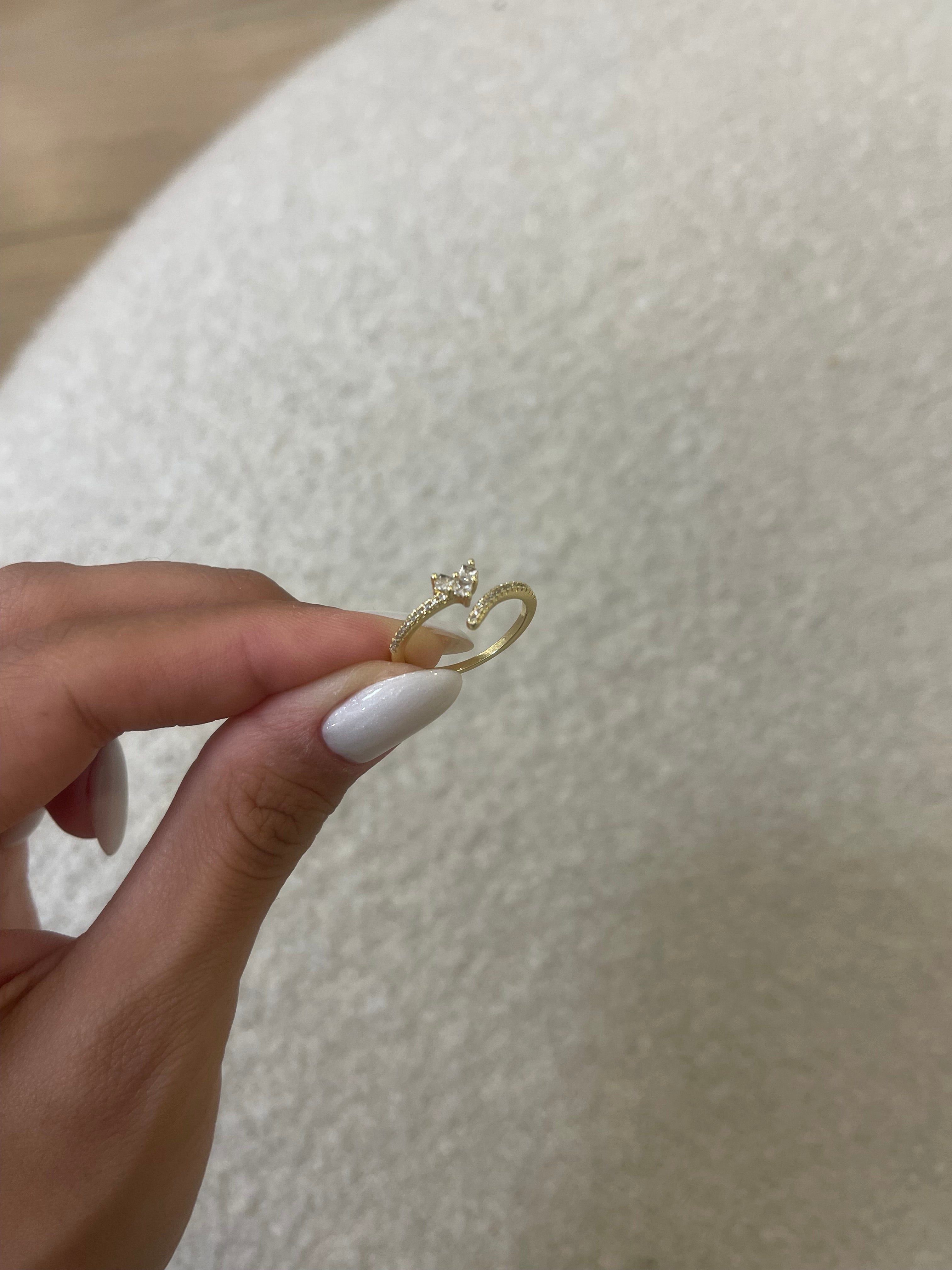 İnce kalp detay yüzük