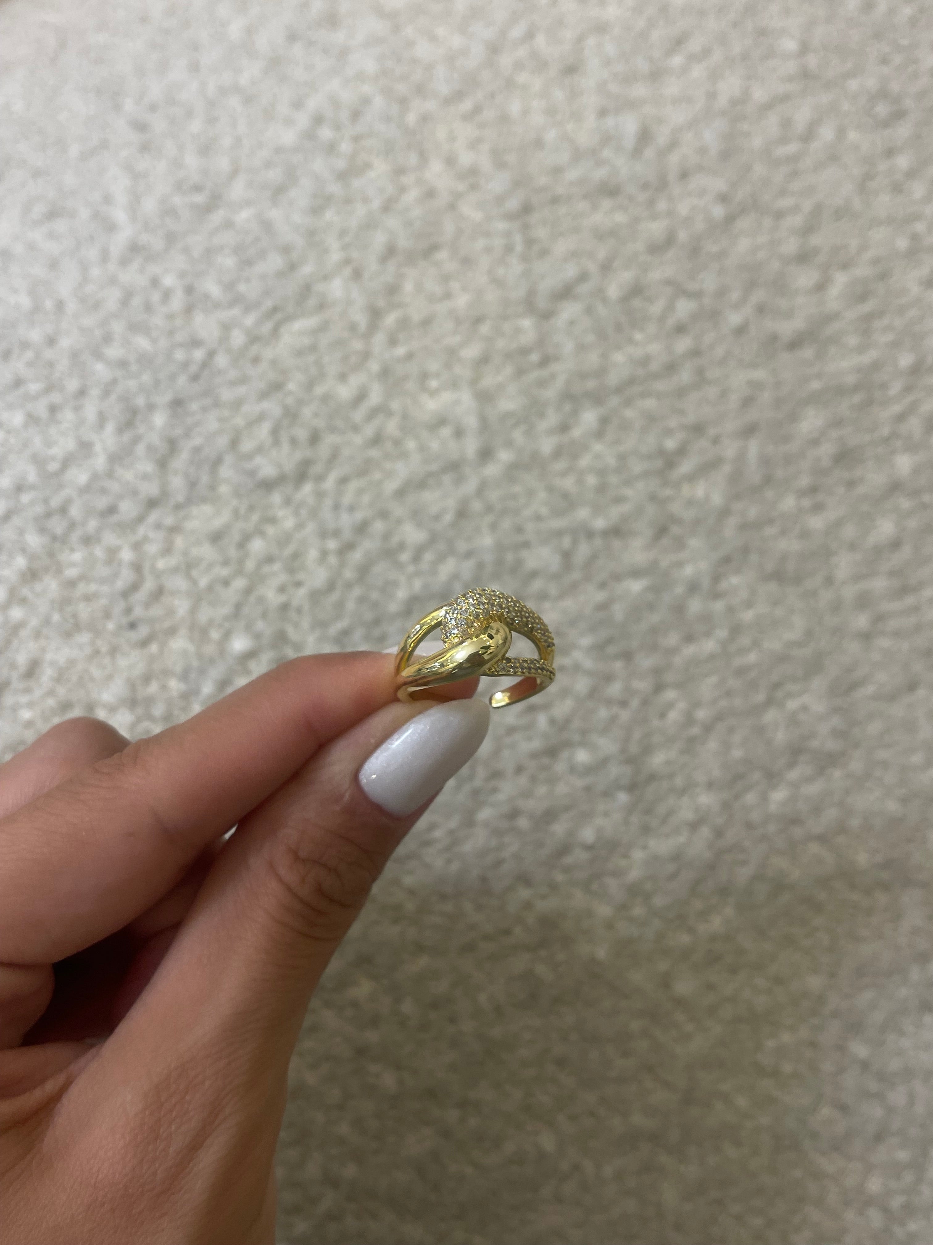 Bombe düğüm yüzük