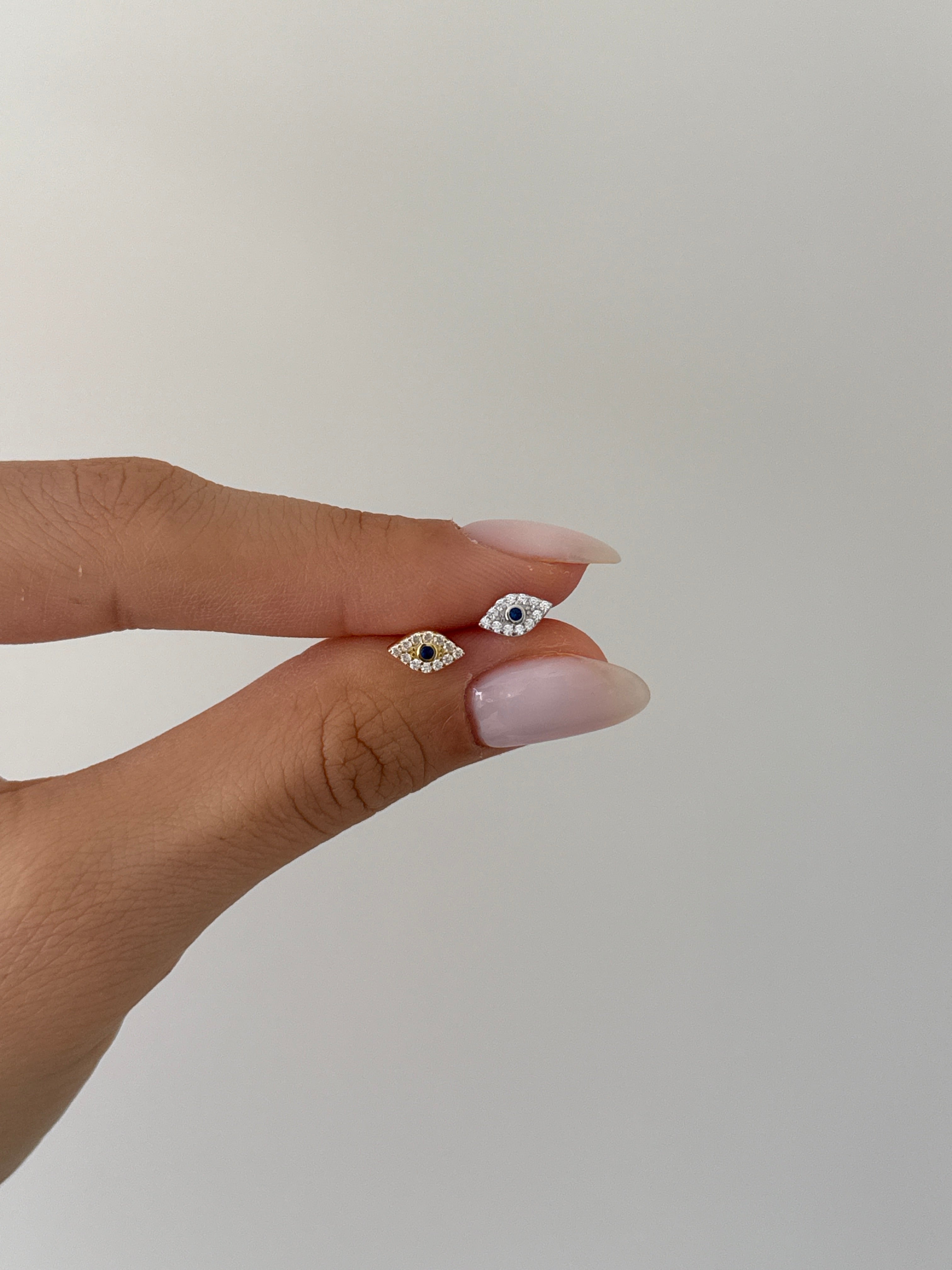 925 gümüş çevrili taş göz piercing