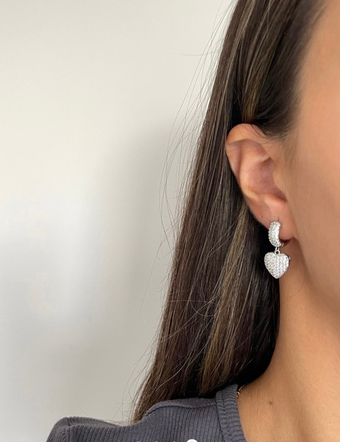 Full zirkon taşlı kalp küpe