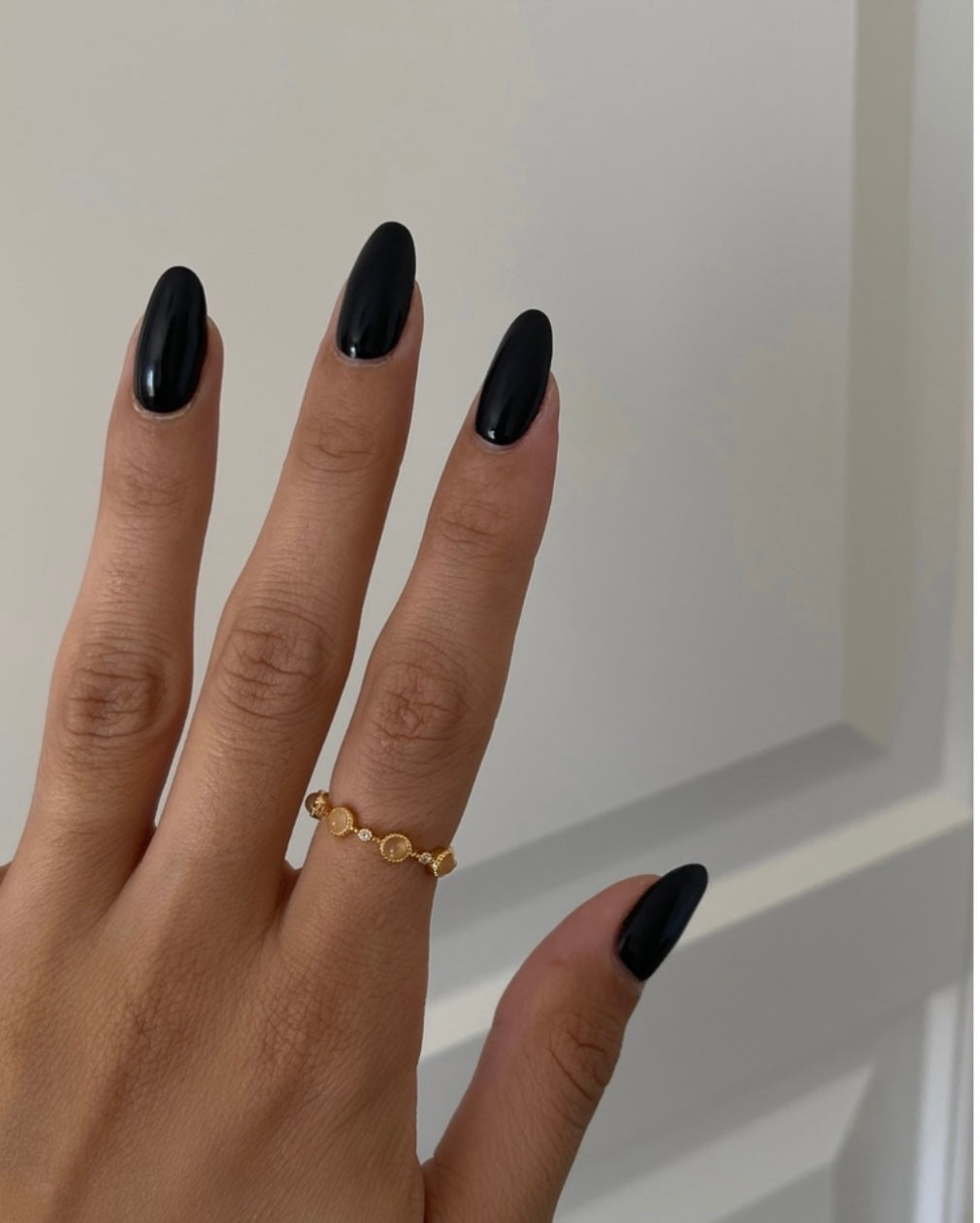 Minimal soft taşlı yüzük