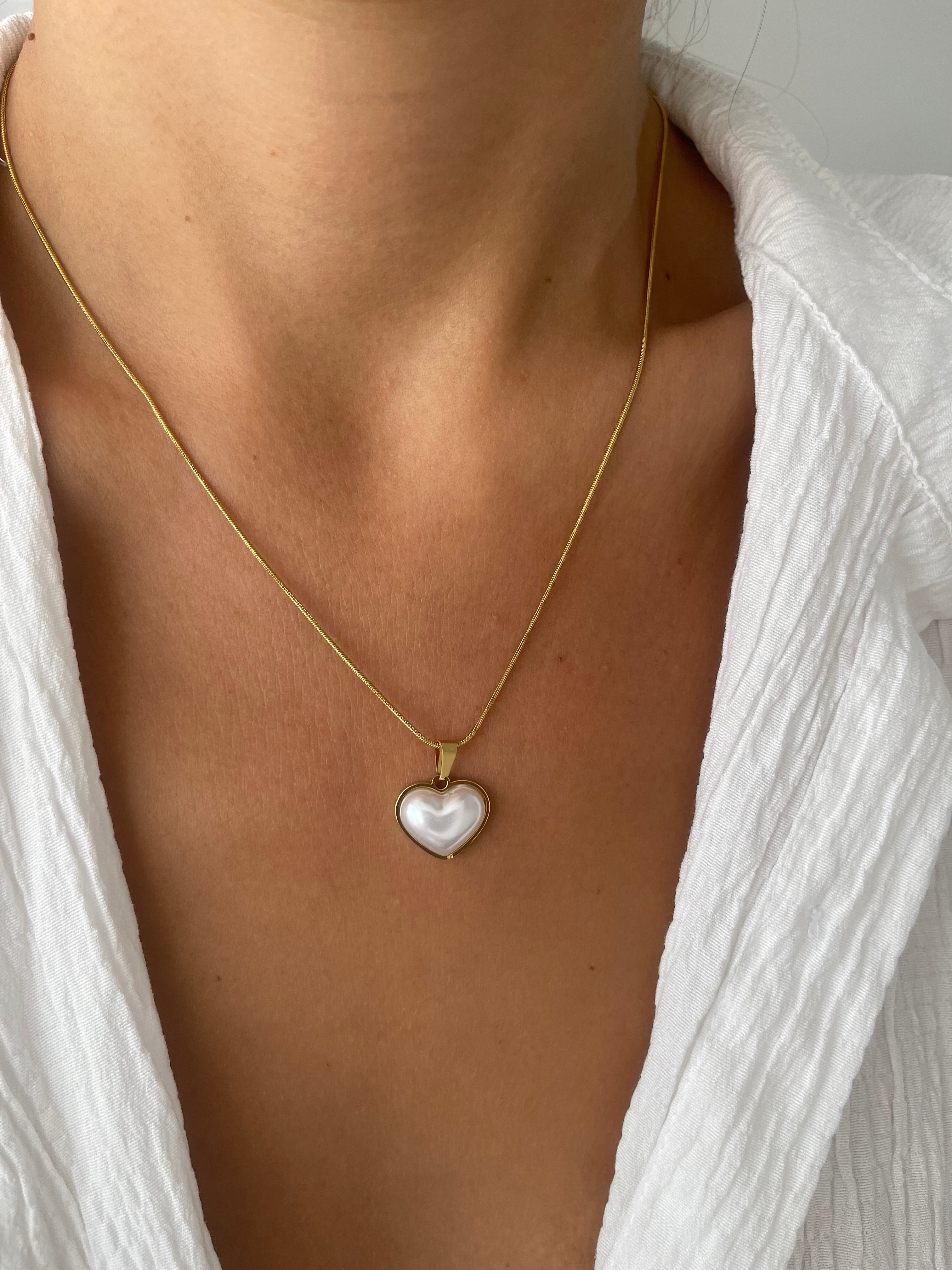 Çelik sedef taş kalp kolye