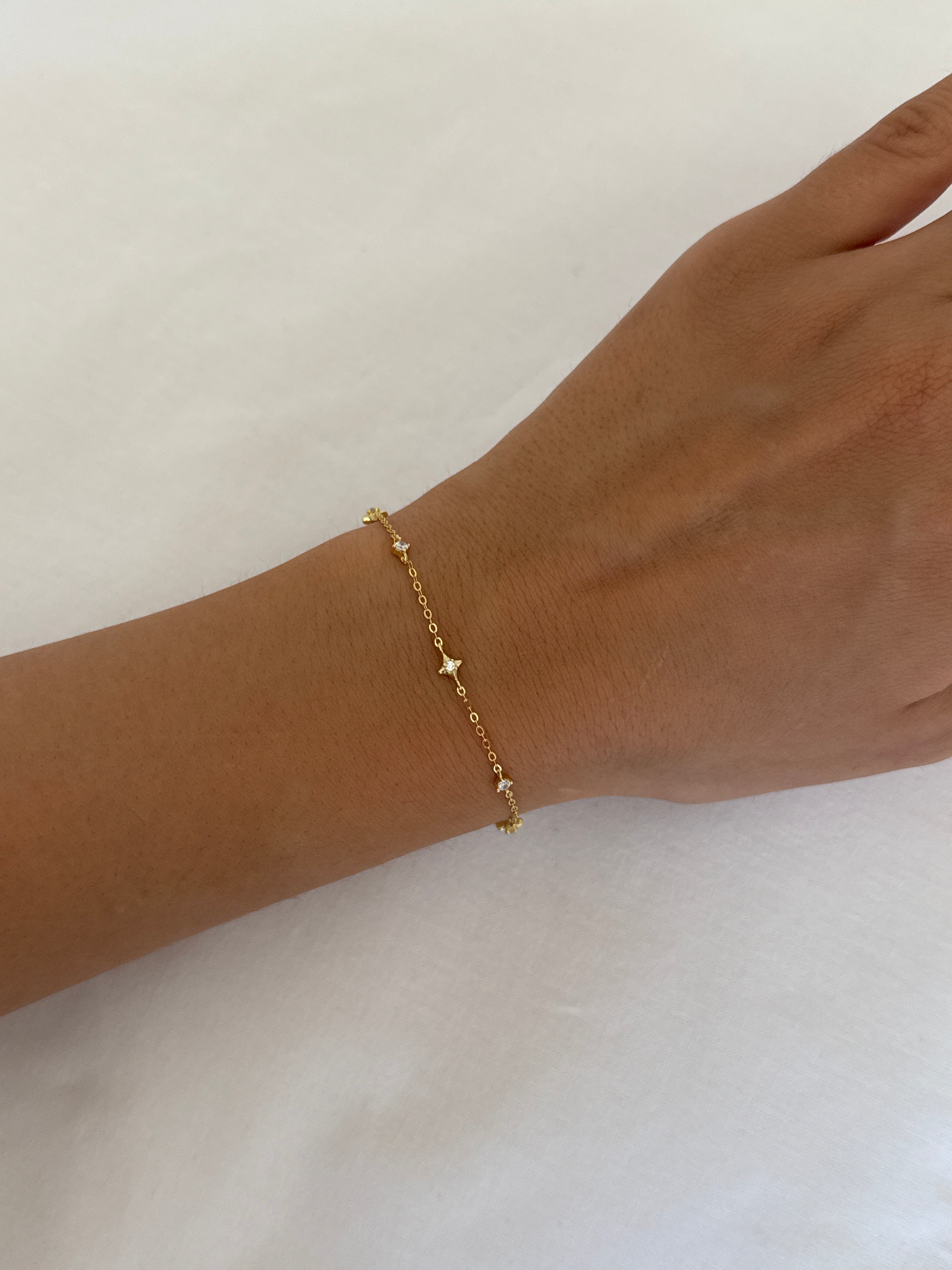 925 gümüş minik köşegen taşlı bileklik