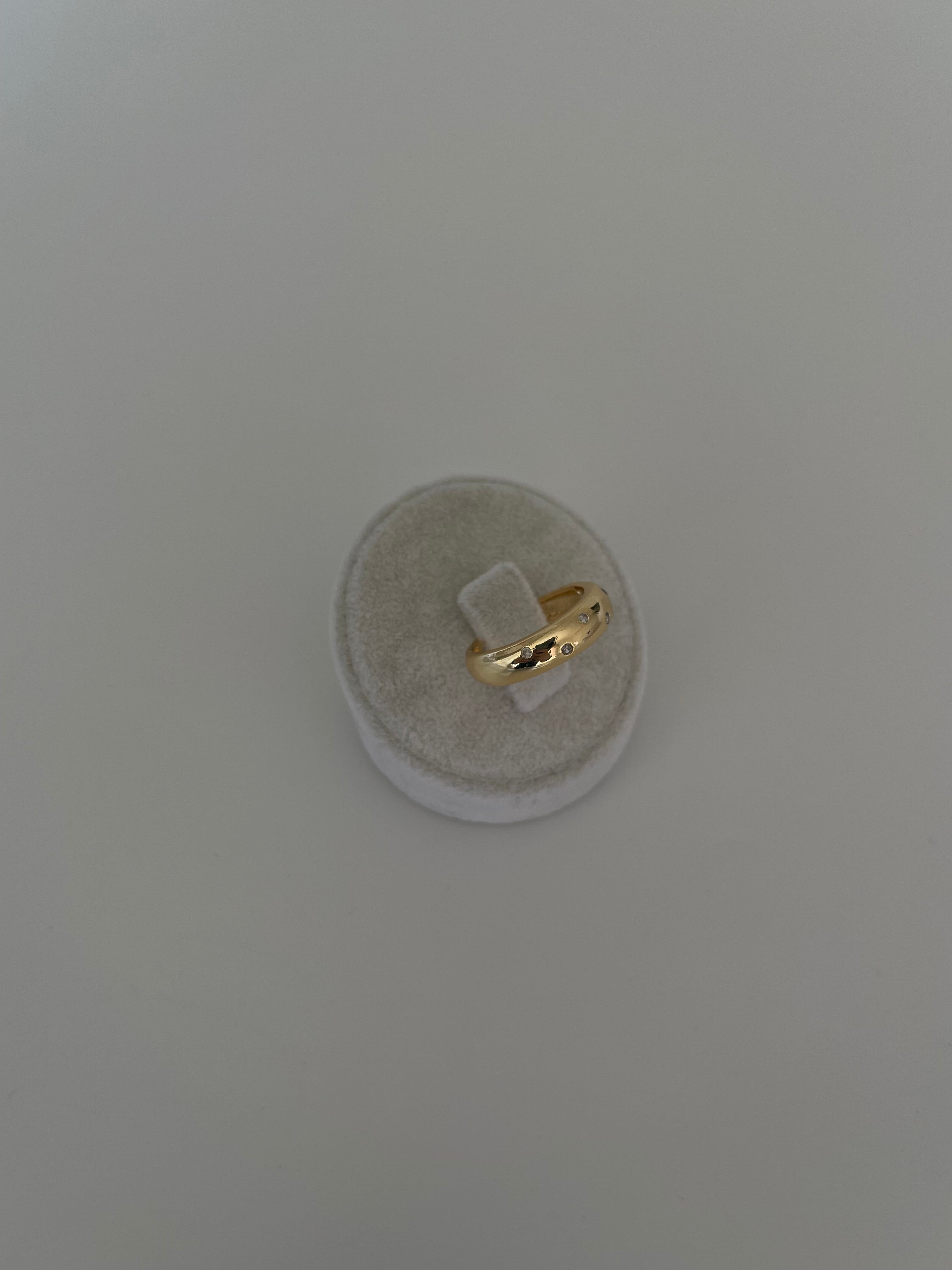 Mini taş detay bombe yüzük