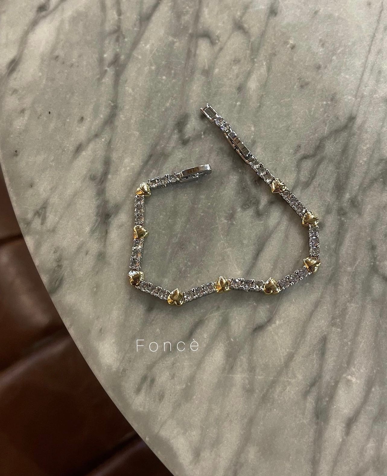 Vıp su yolu gold kalpli bileklik