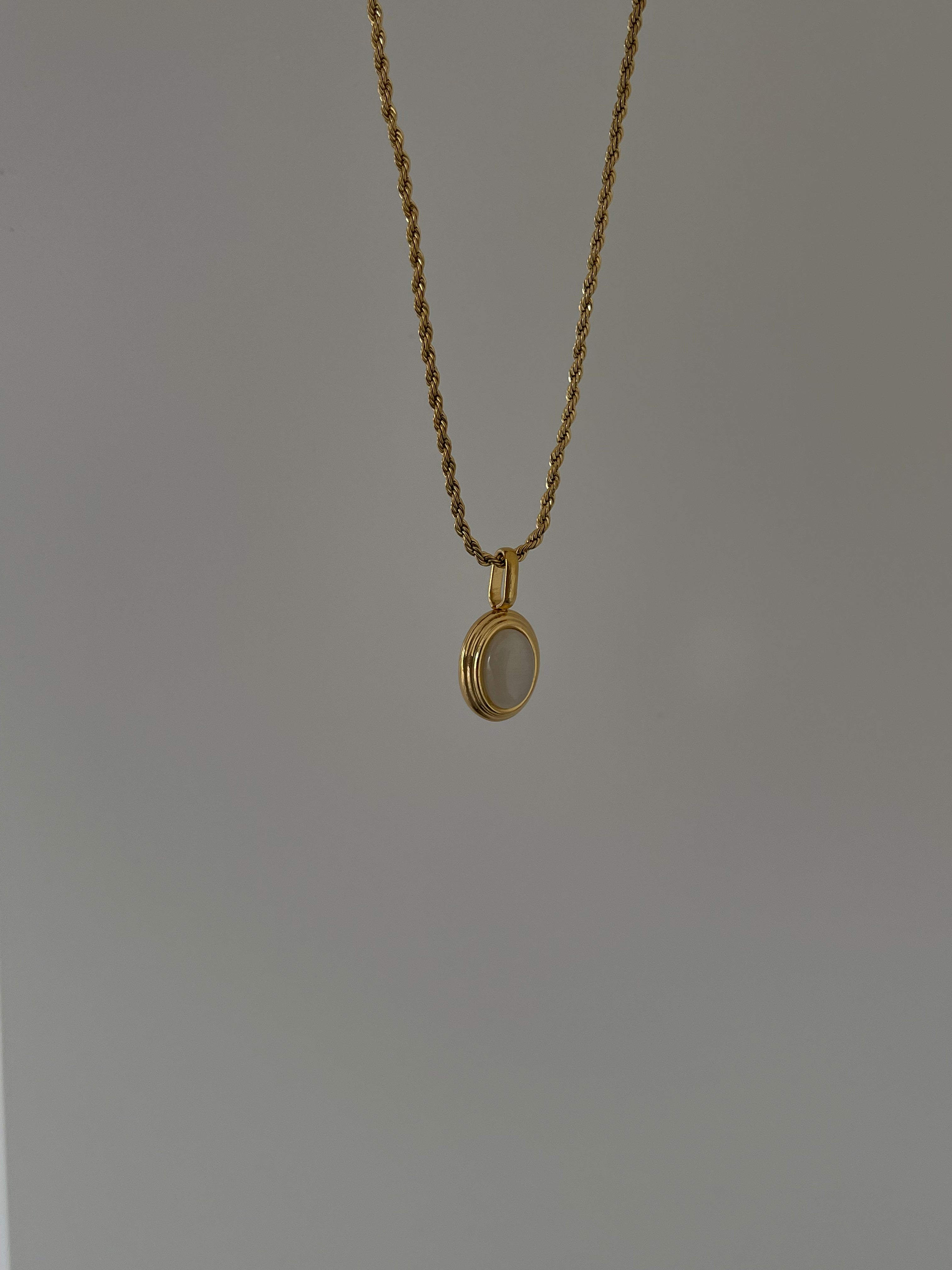 Çelik soft taş kolye