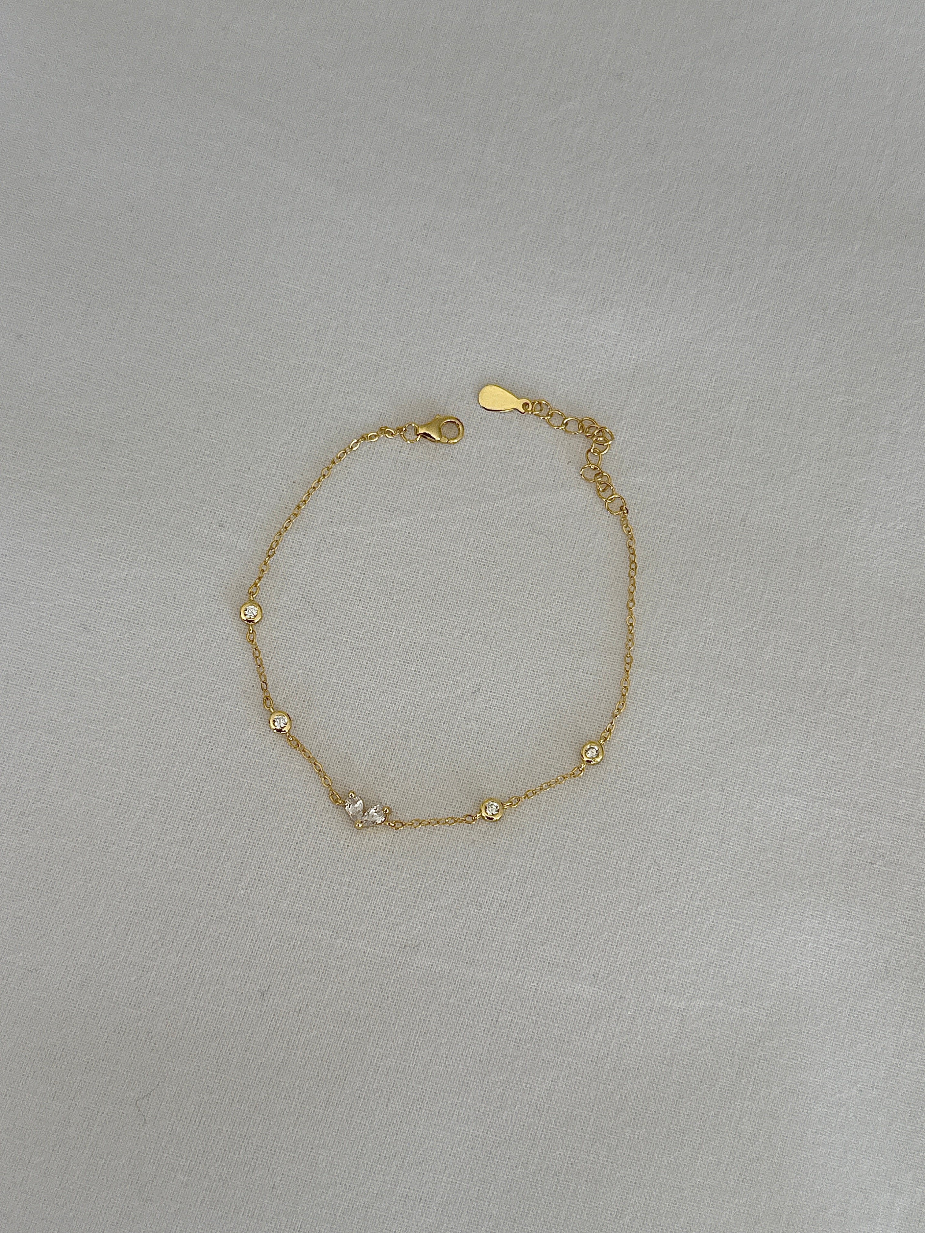 925 gümüş taşlı kalp model bileklik