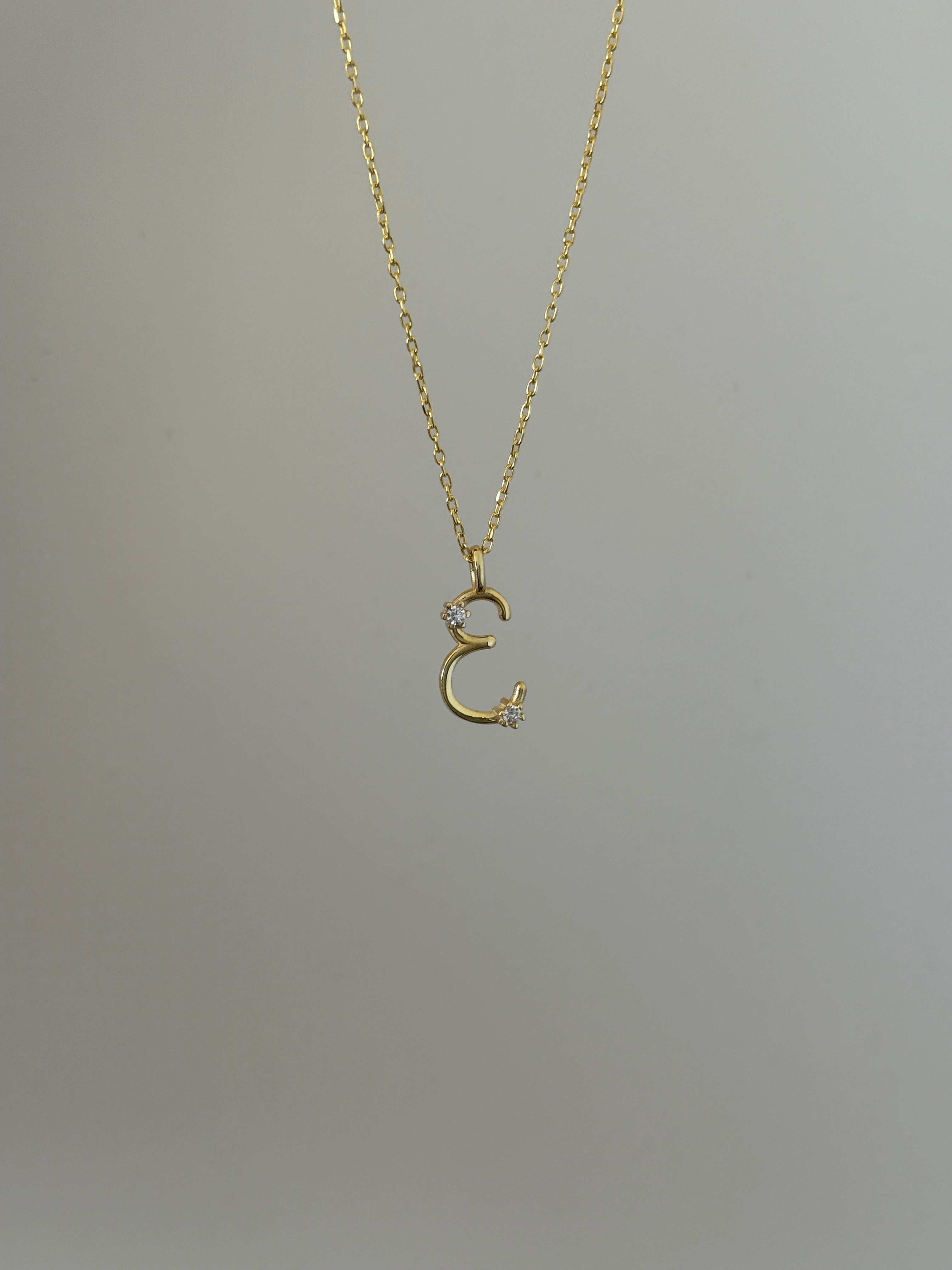 925 gümüş mini taşlı harf kolye