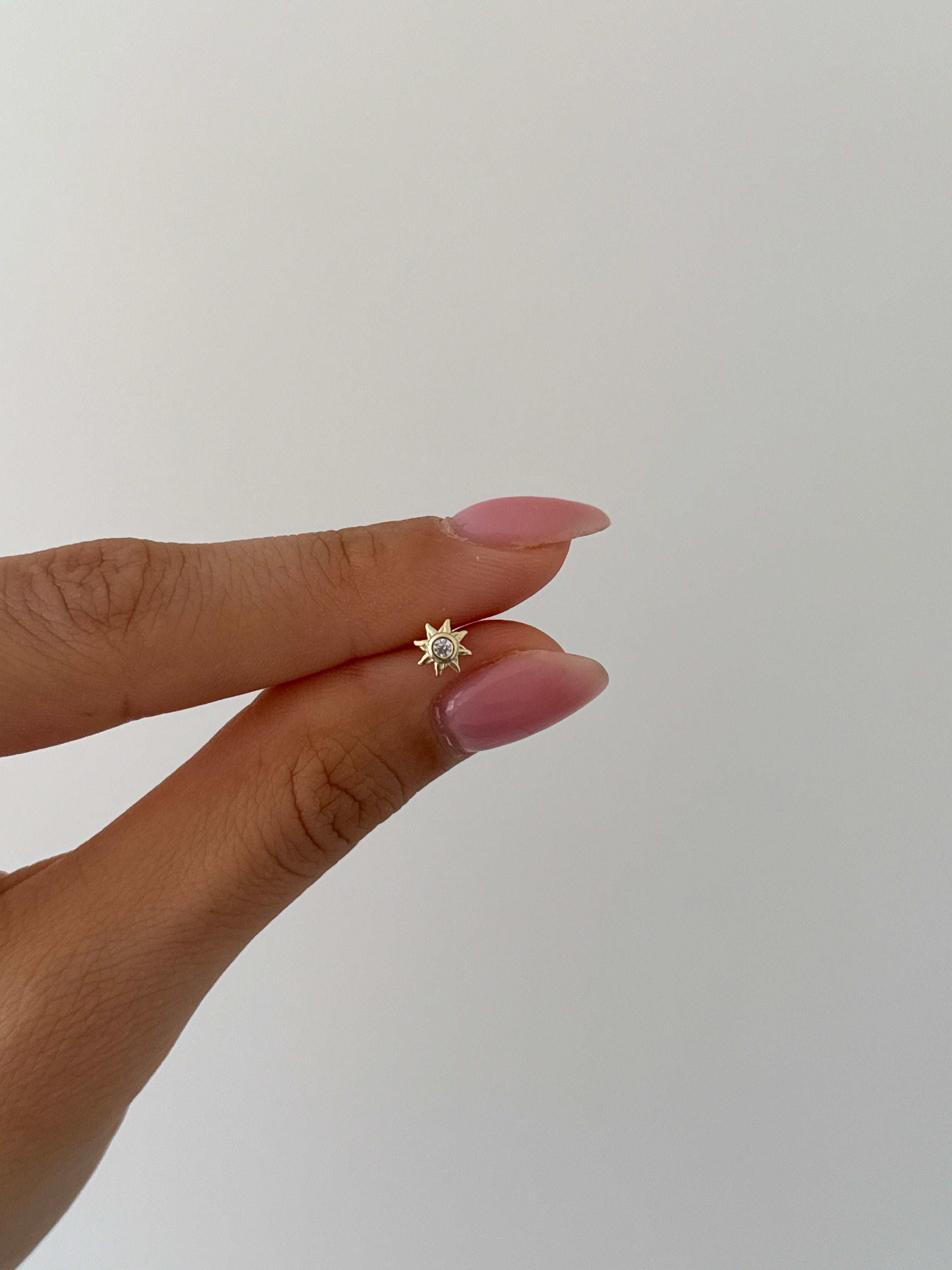 925 gümüş sade güneş motif piercing