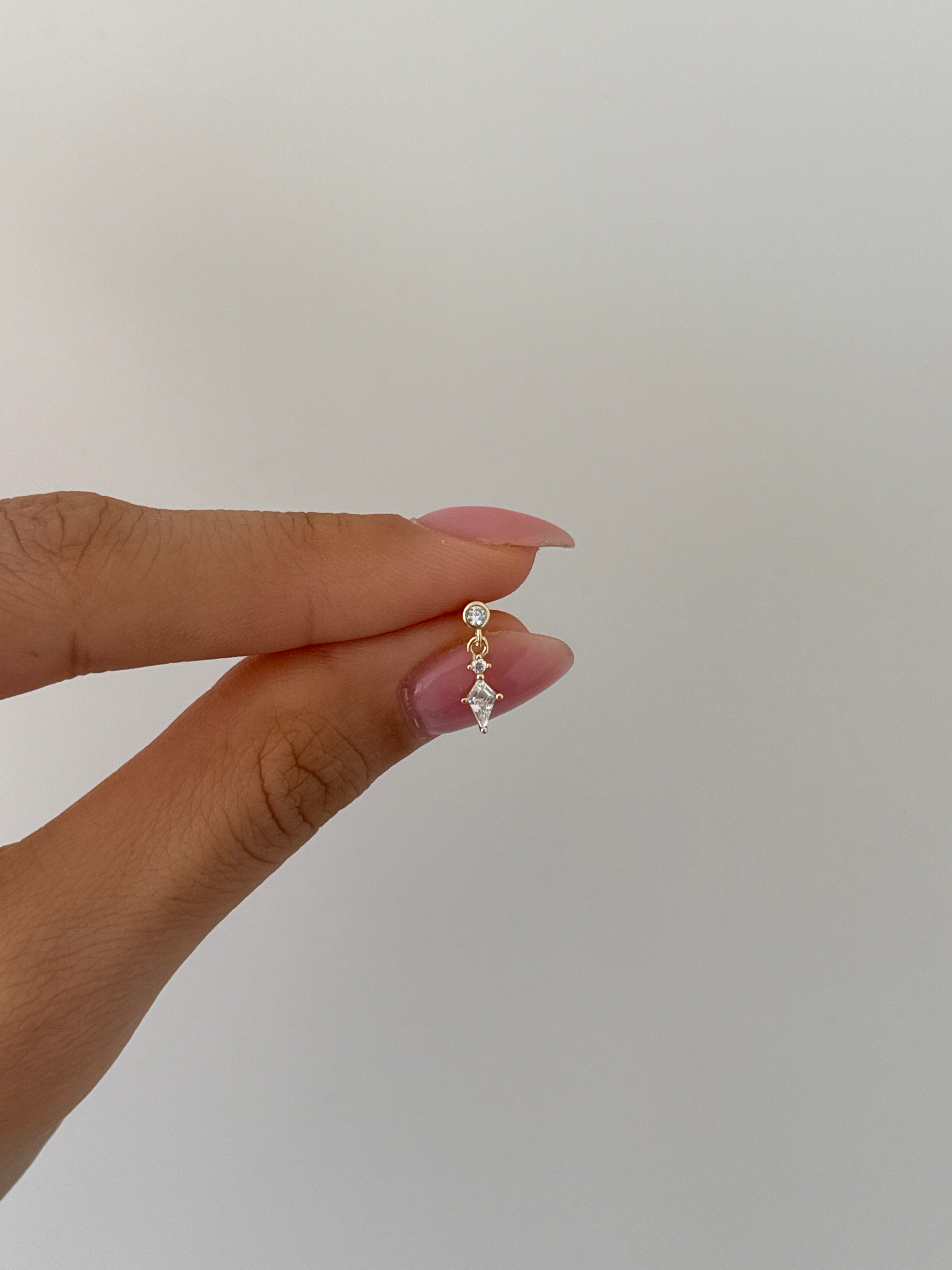 925 gümüş karma taş sallantılı piercing