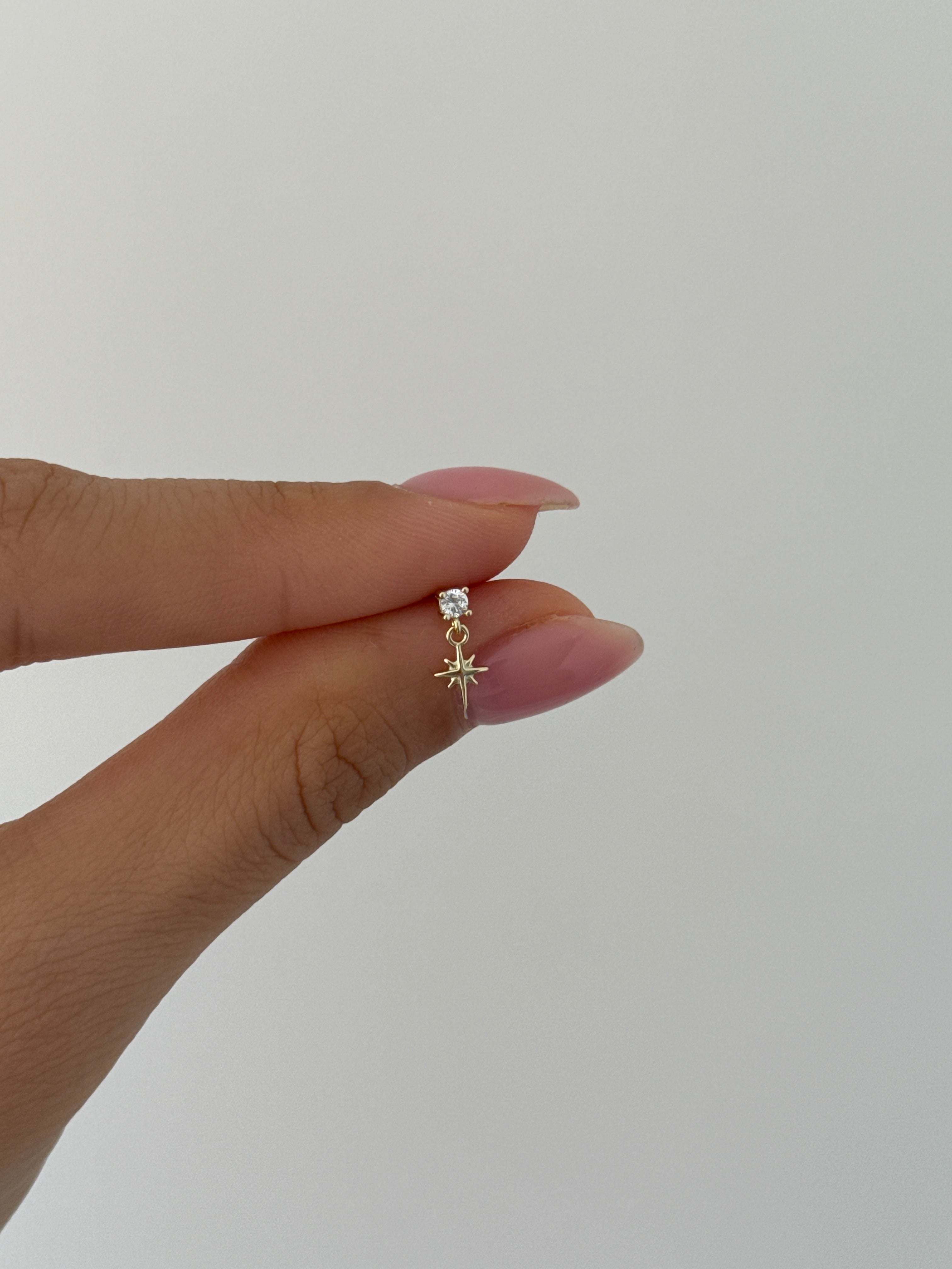 925 gümüş mini sallantılı kutup yıldızı piercing