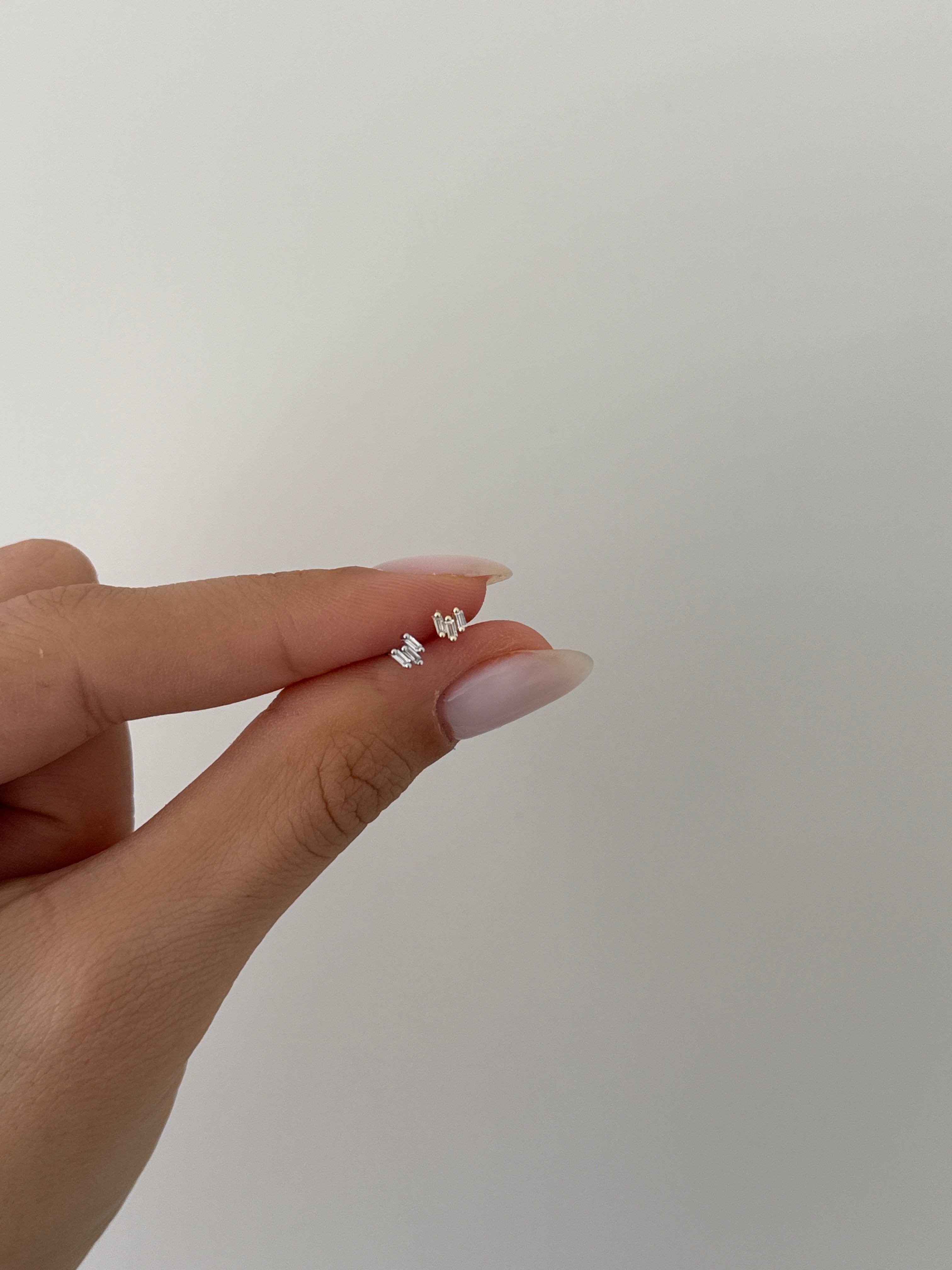 925 gümüş eğimli üçlü baget piercing